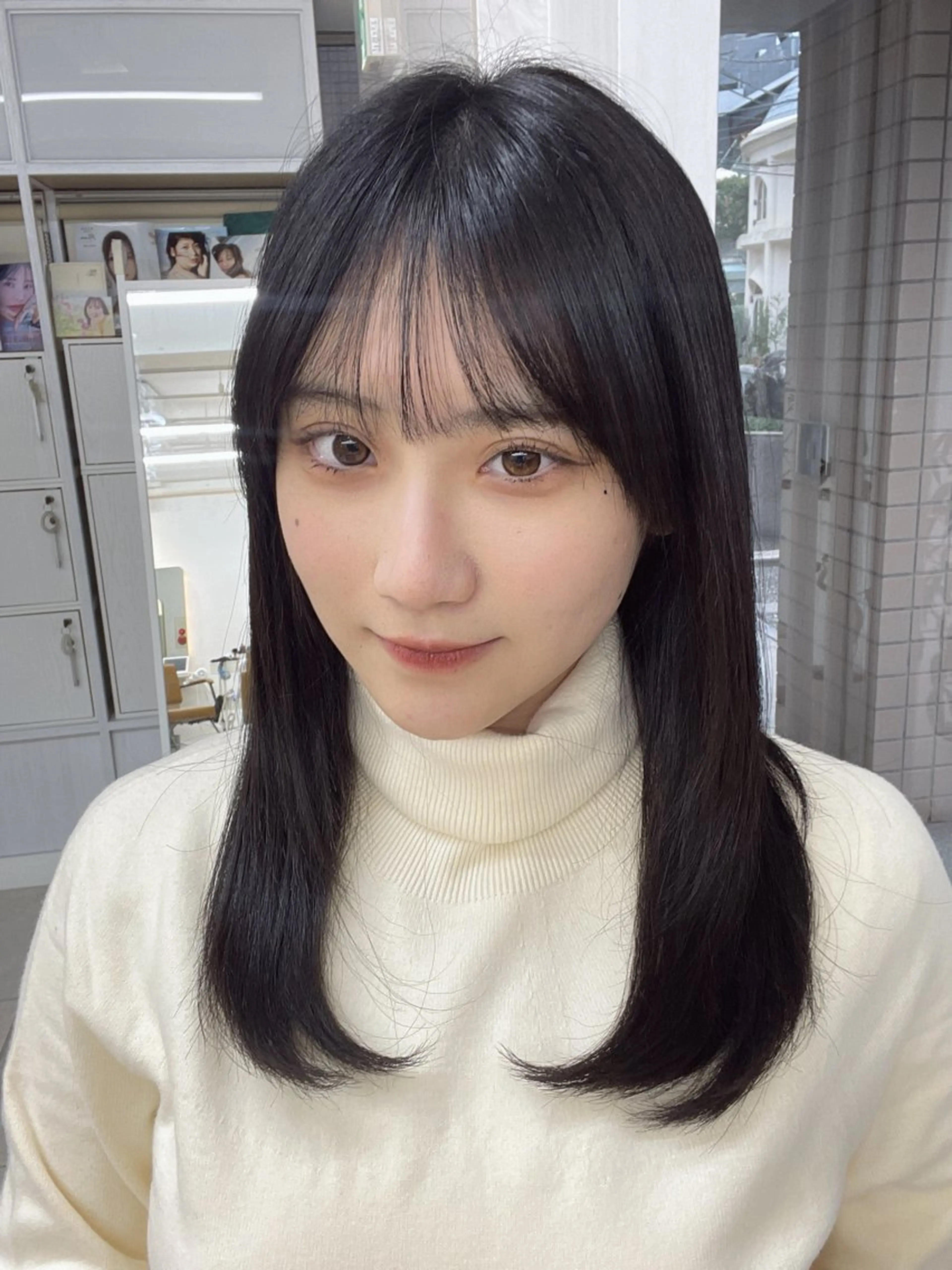 ミディアム 中顔面短縮 顔まわり新田大翔のヘアスタイル