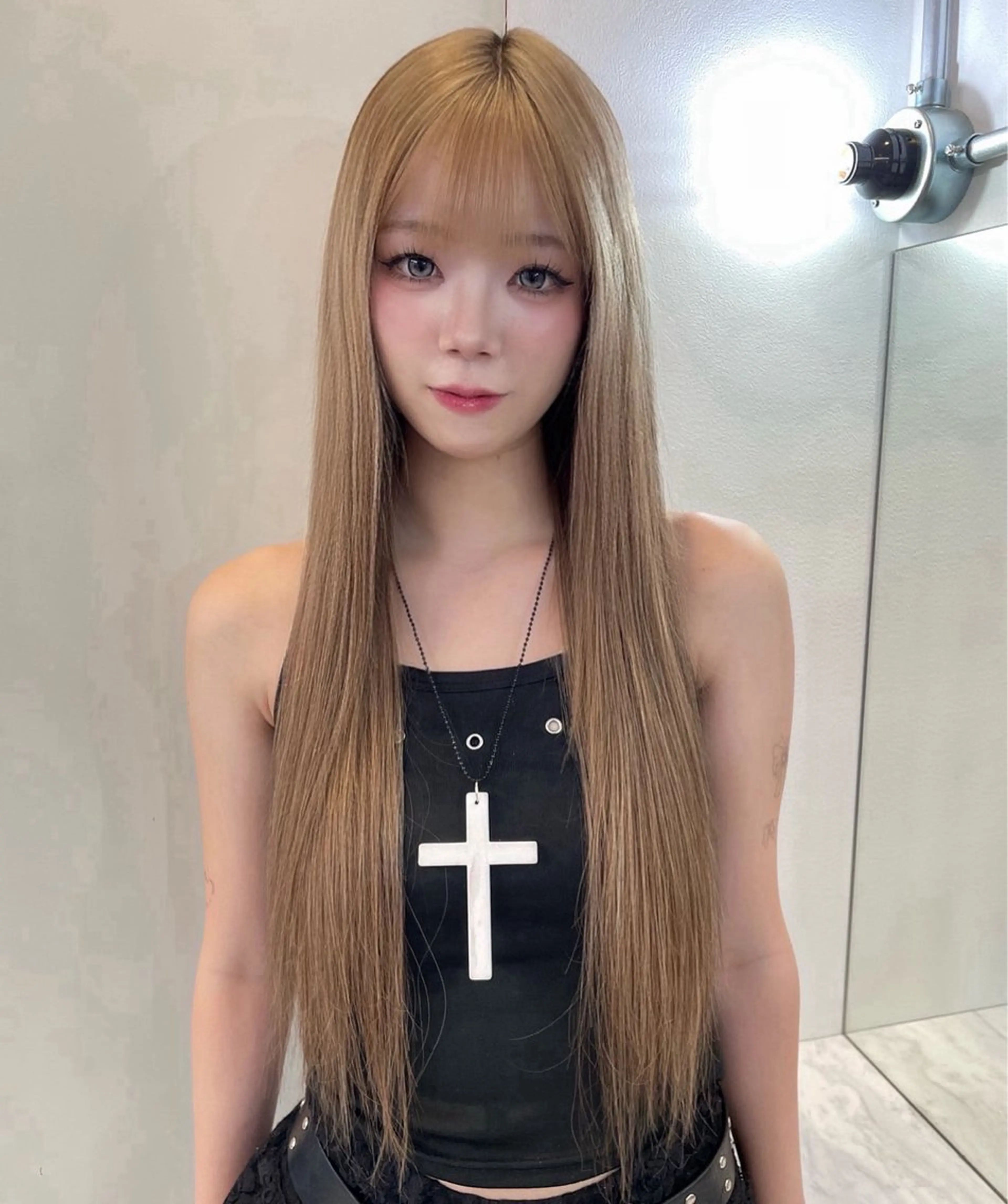 ロング エクステ 艶髪×透明感カラー りこのヘアスタイル