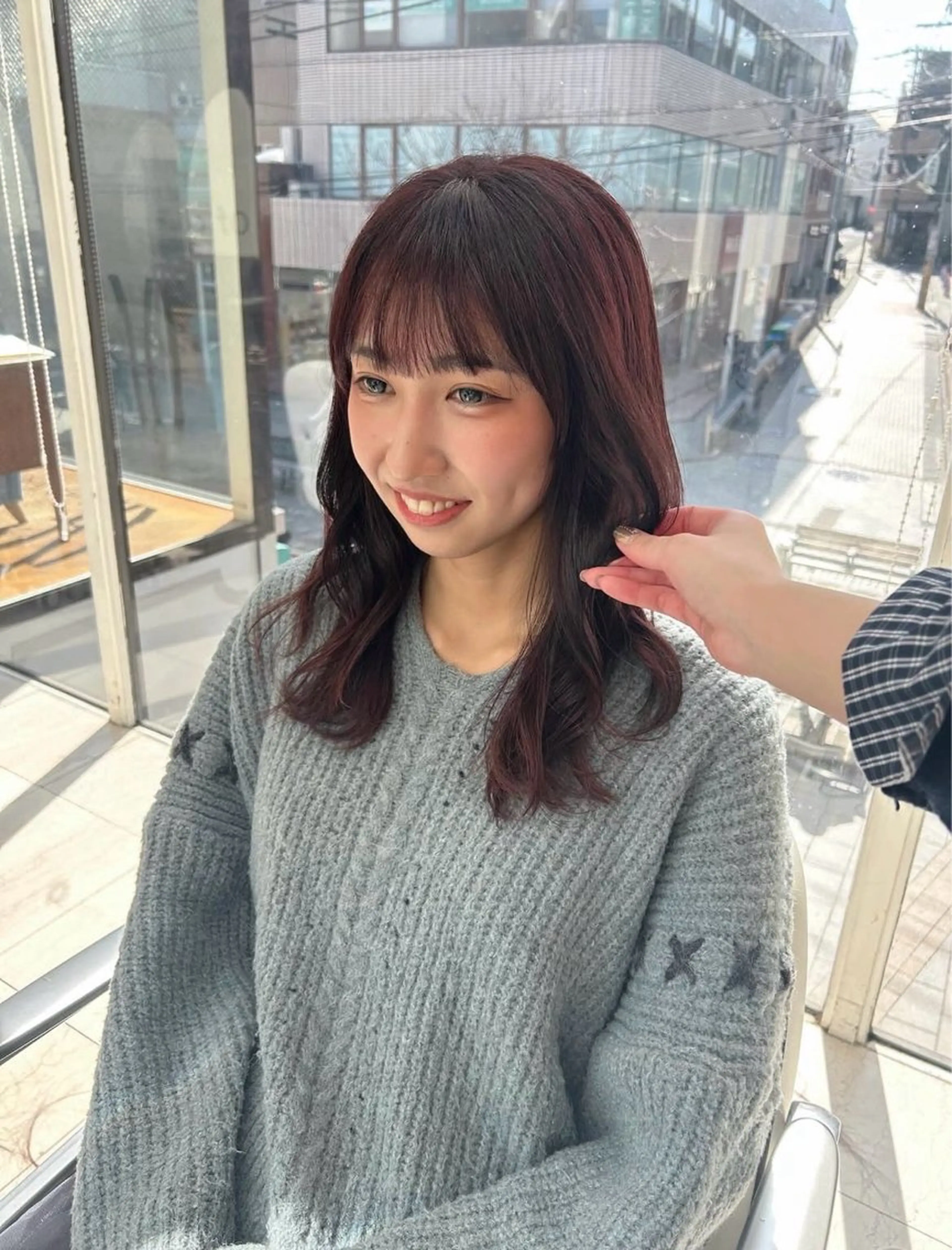 セミロング カラー レッドカラー ヘアカラー ありむらもえ/ 透明感カラーのヘアスタイル