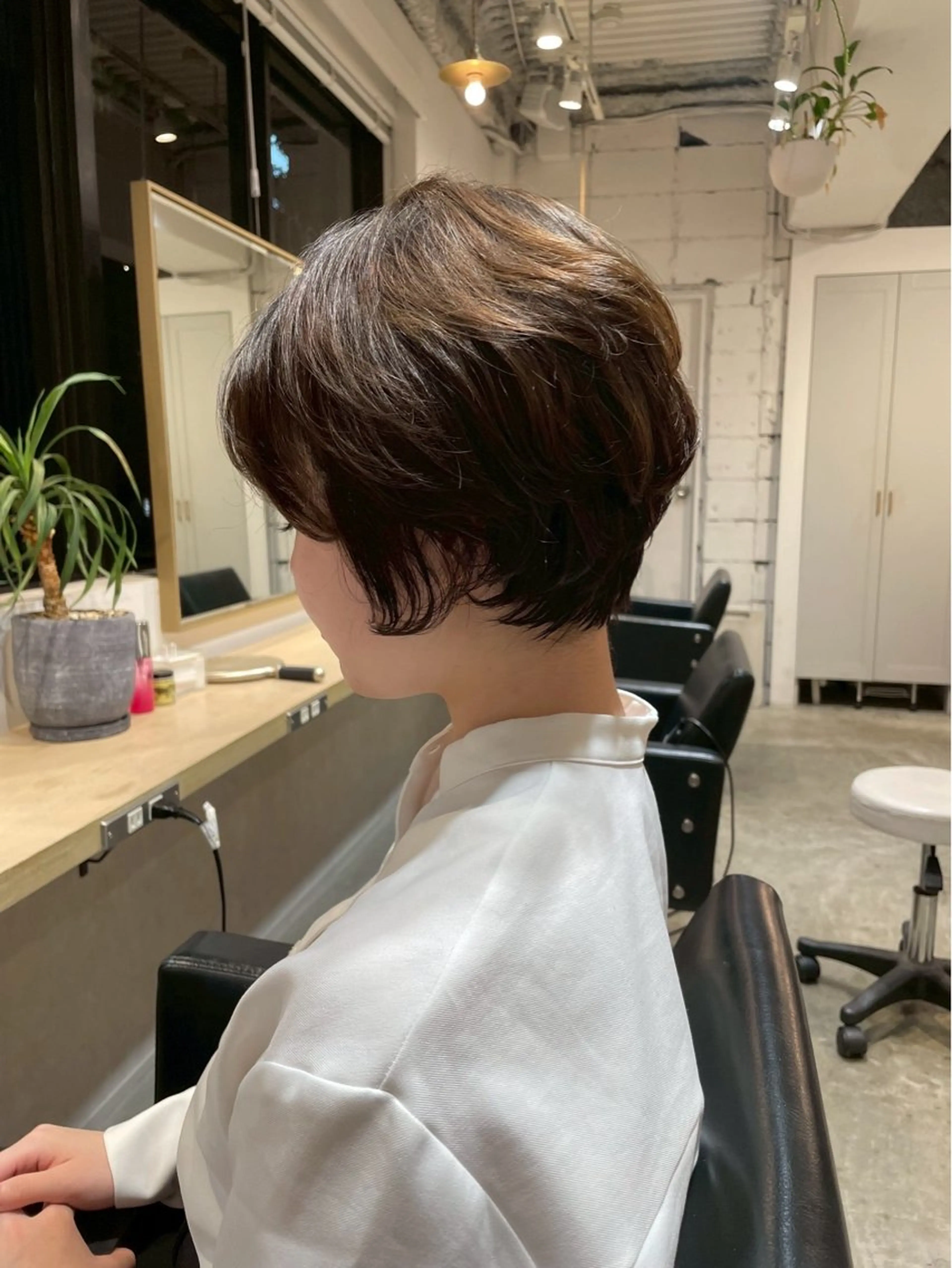 4/18大募集中🌿‬ショートの方におすすめ🌿‬毛流れワンカールパーマ×カット無料💇🏼‍♀️の写真