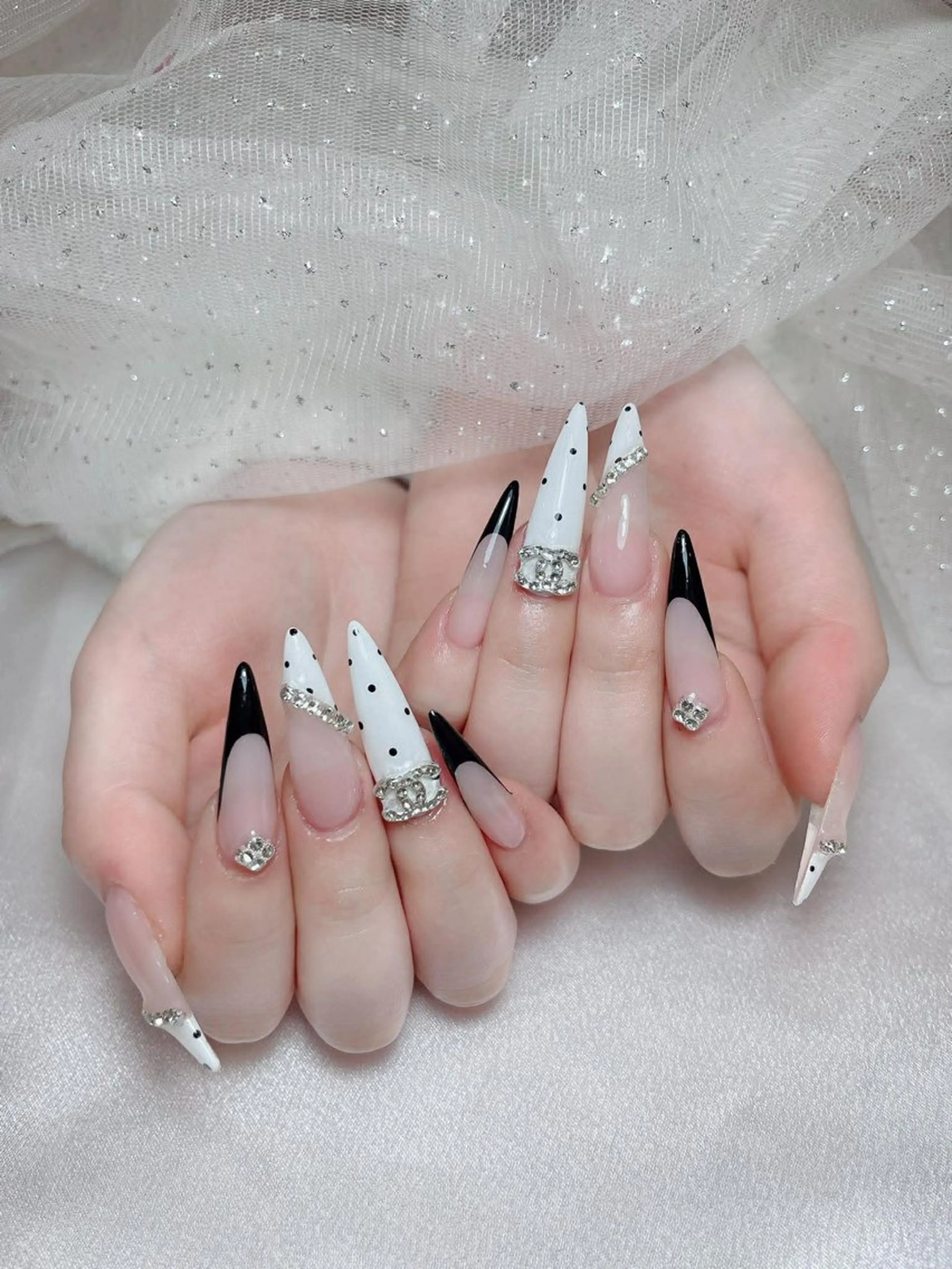 ネイル ハンドネイル Queen Nail Salonのネイルデザイン