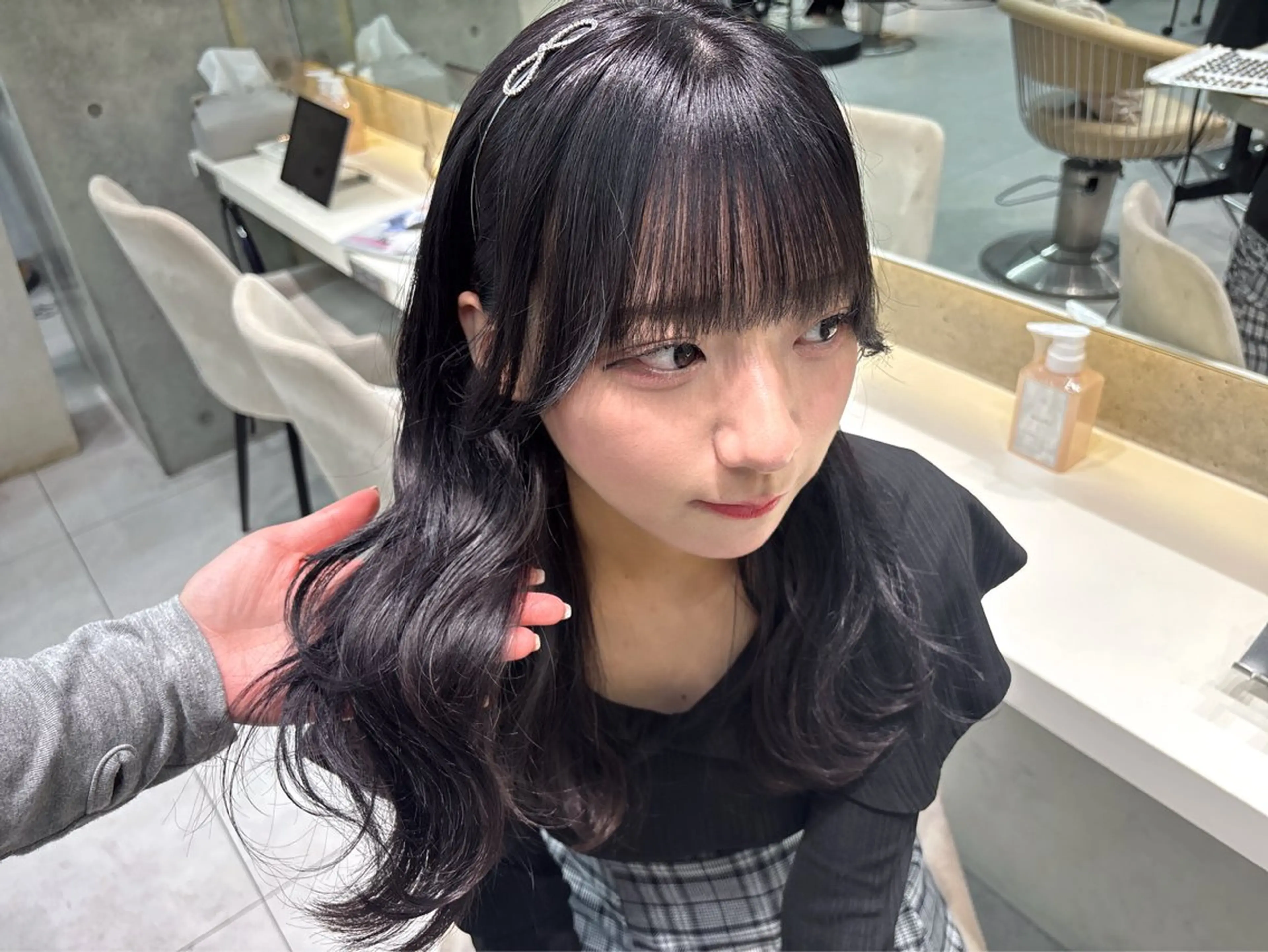 ミディアム カラー 透明感カラー 顔周りカット カット ヘアカラー トリートメント 🎀𝑆𝐴𝑅𝐴 /レイヤーカット🎀のヘアスタイル
