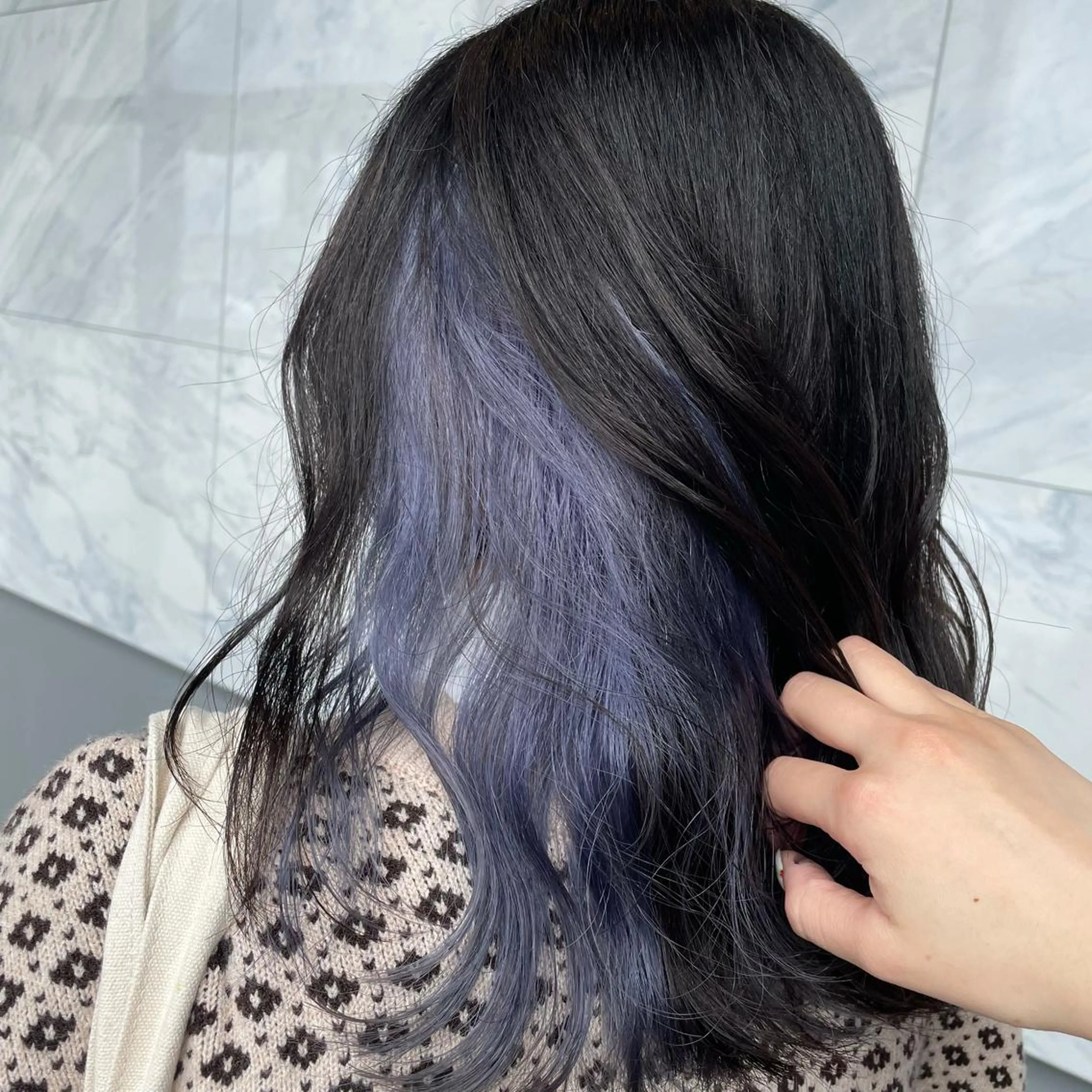 ミディアム カラー ラベンダーカラー 茂木 結希のヘアスタイル