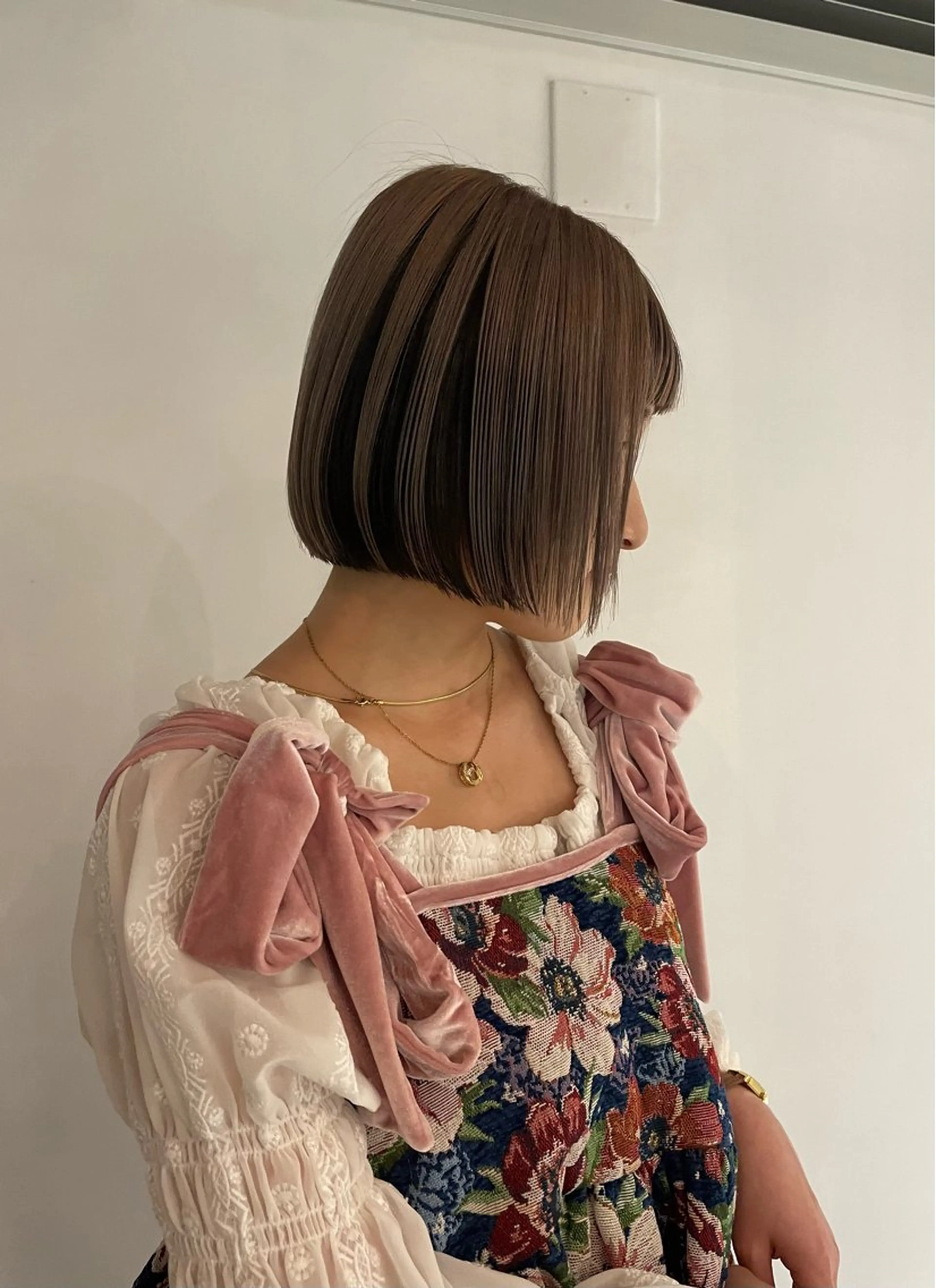 カラー かがやしづ ⭐️ハイトーンのヘアスタイル