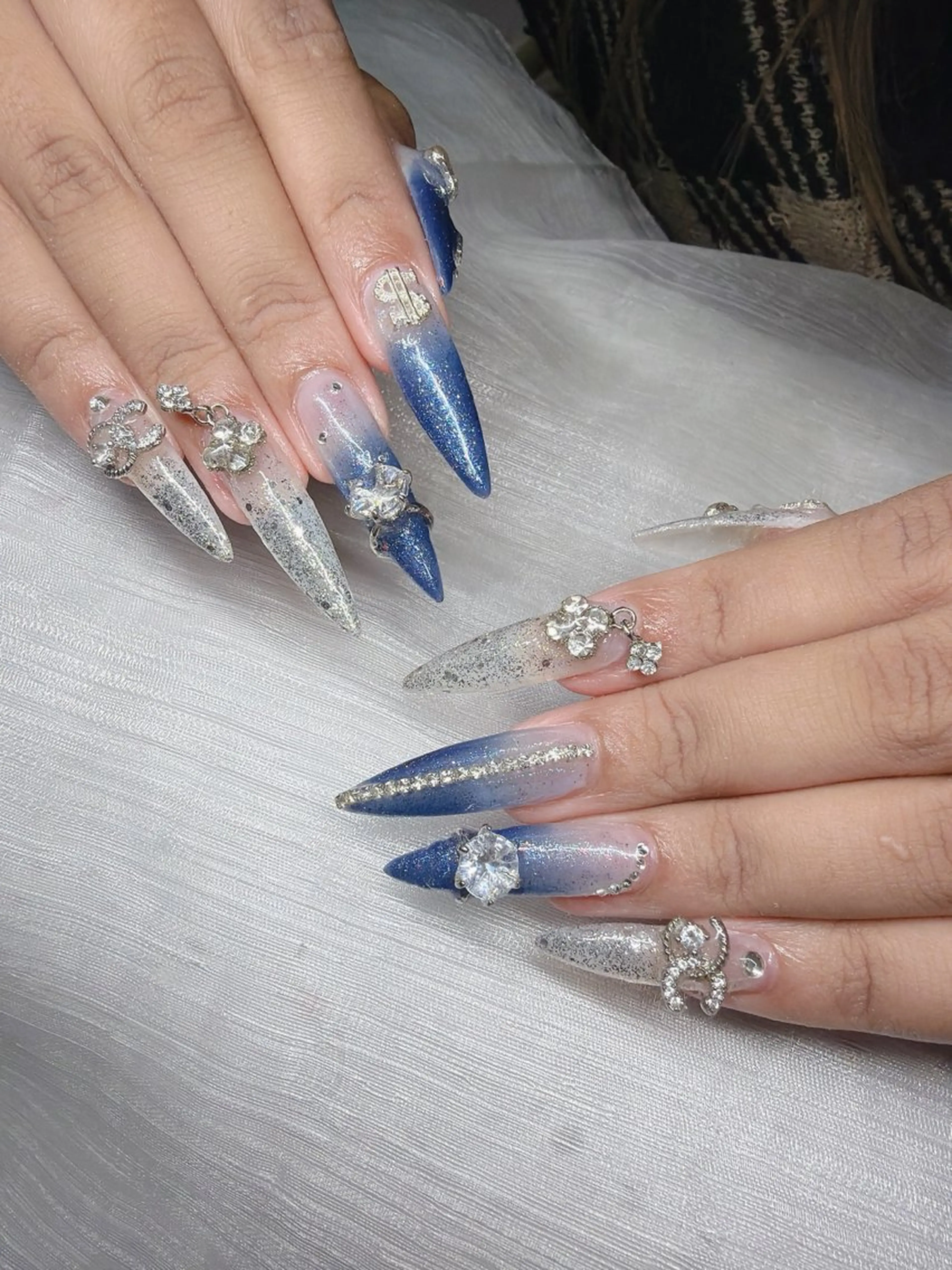 ネイル ハンドネイル Lee Nailsのネイルデザイン