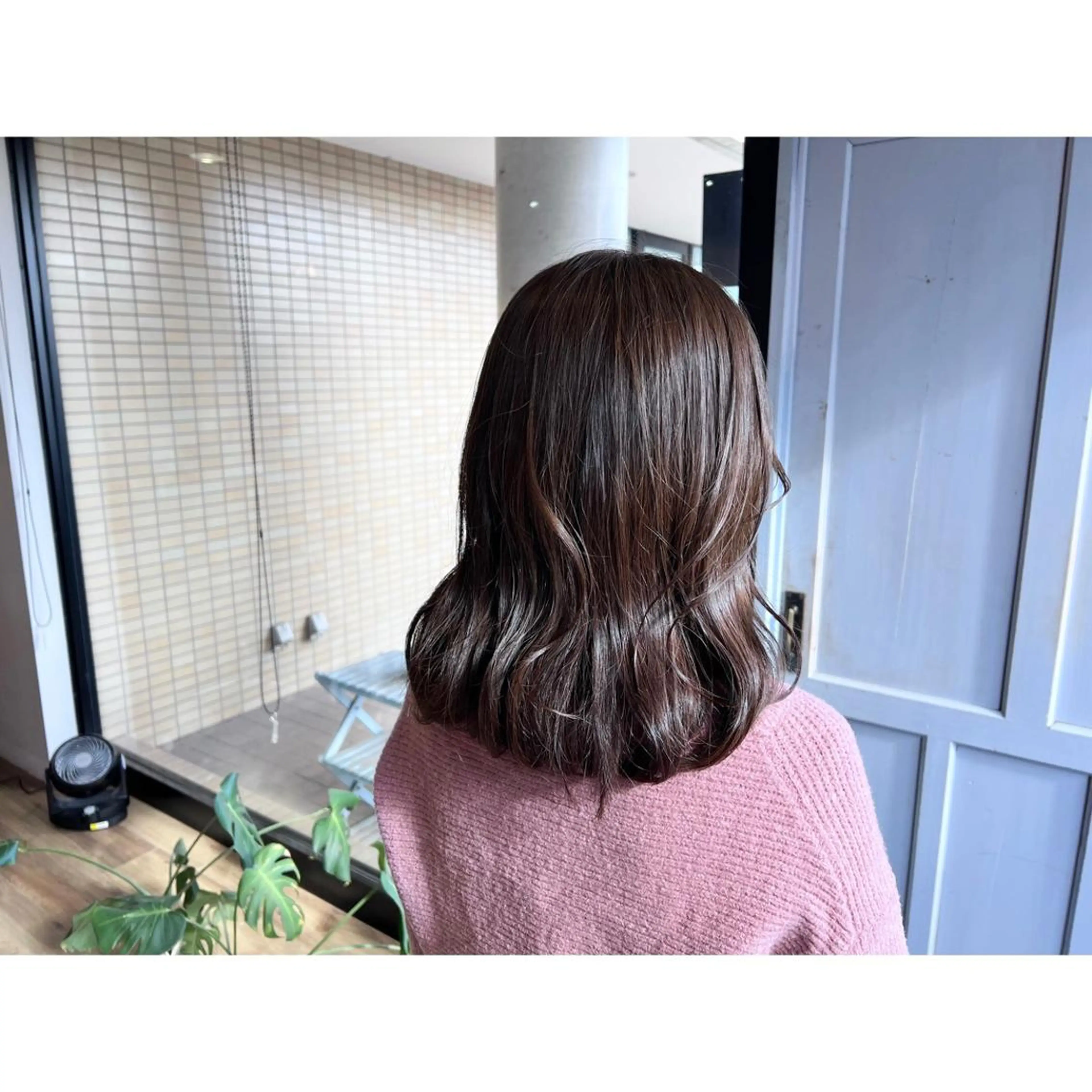 ロング カラー グレージュ ヘアカラー トリートメント ツキダテ ユイのヘアスタイル