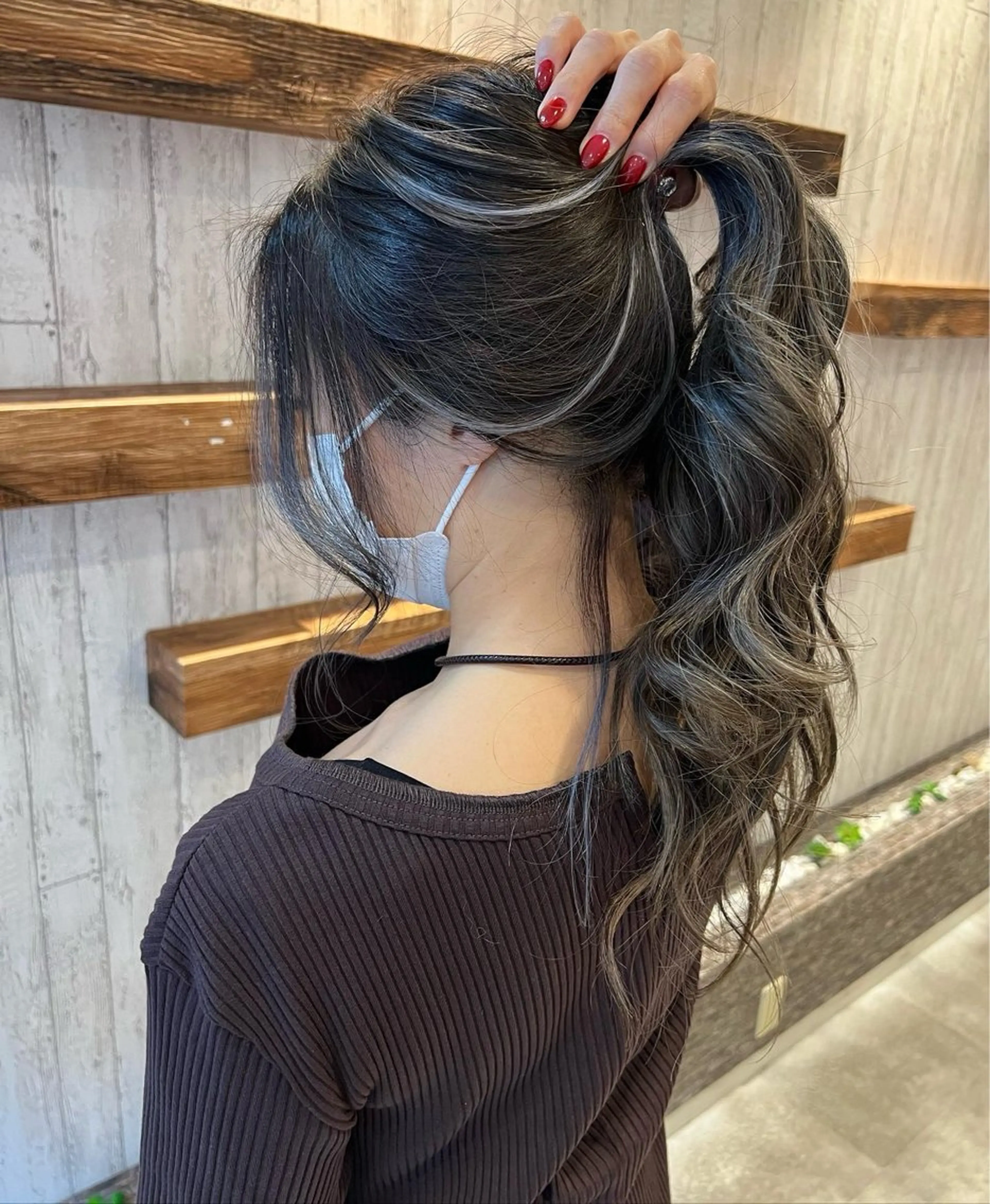 ロング カラー ハイライトカラー インナーカラー ハイライト 乕谷 美潮のヘアスタイル