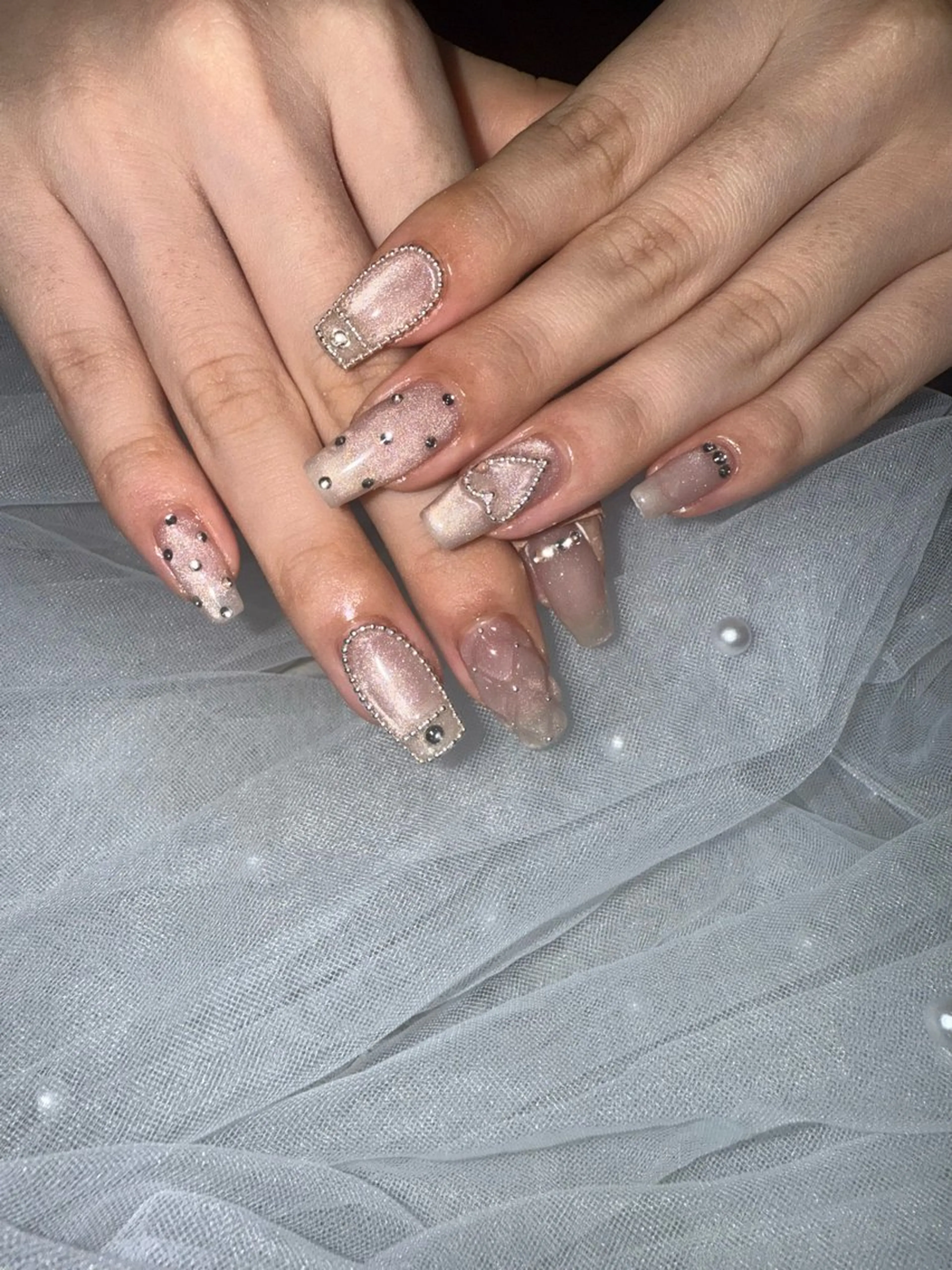 ネイル 持ち込み ハンドネイル Raviliss ♡のネイルデザイン