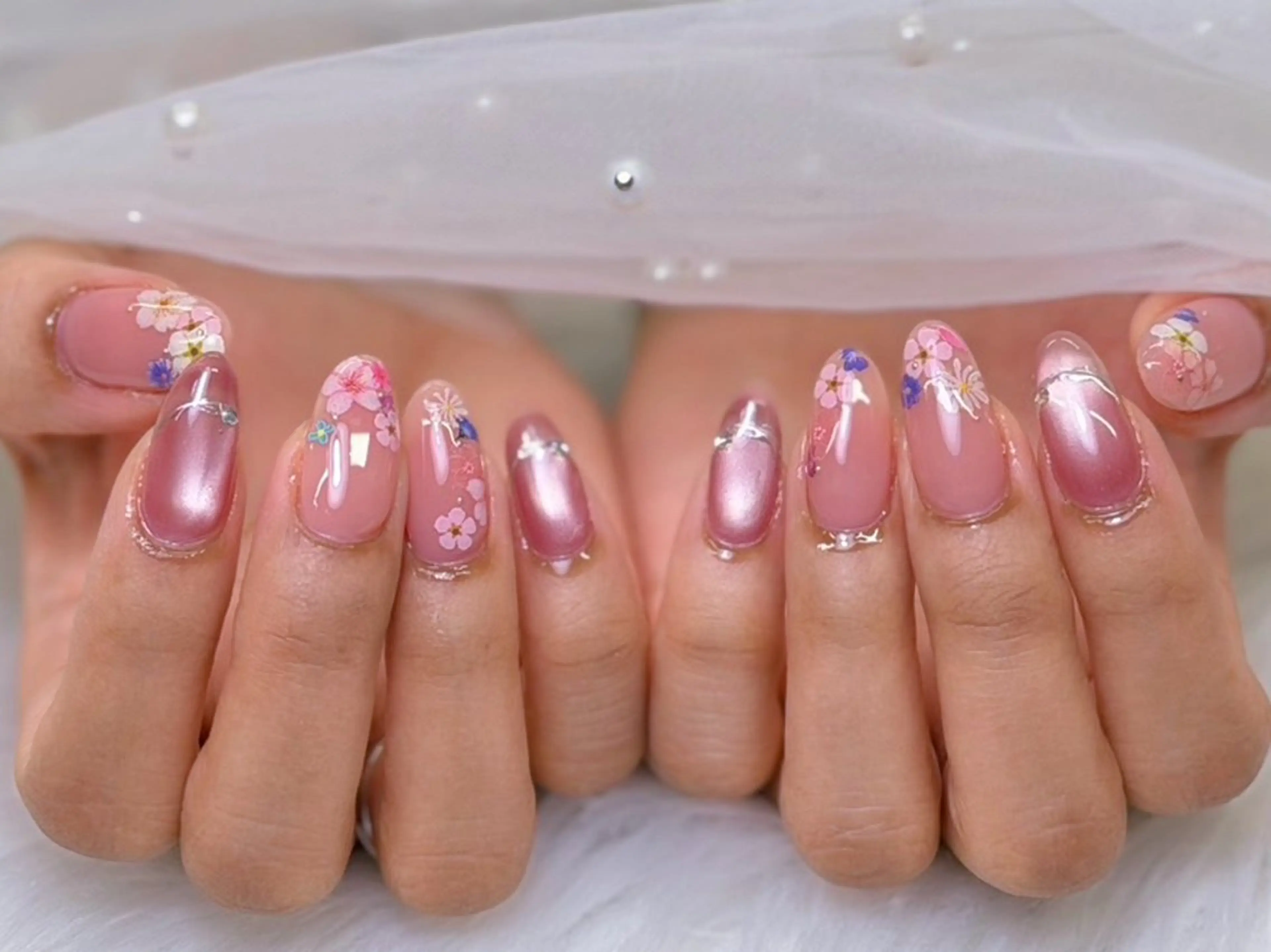 ネイル lucky nail 歌舞伎町のネイルデザイン