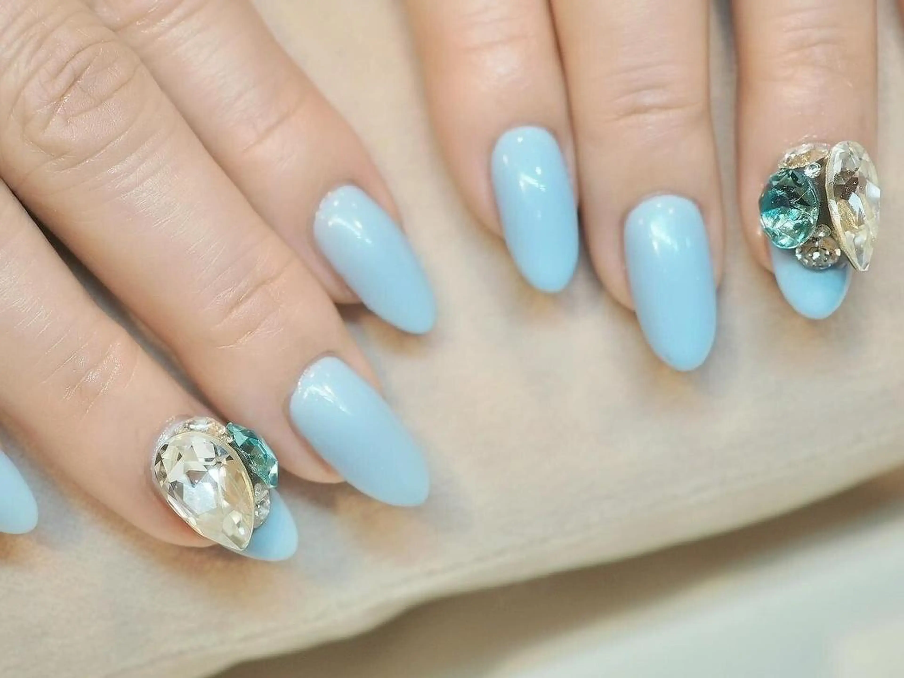 ネイル Lycka 菜央のネイルデザイン