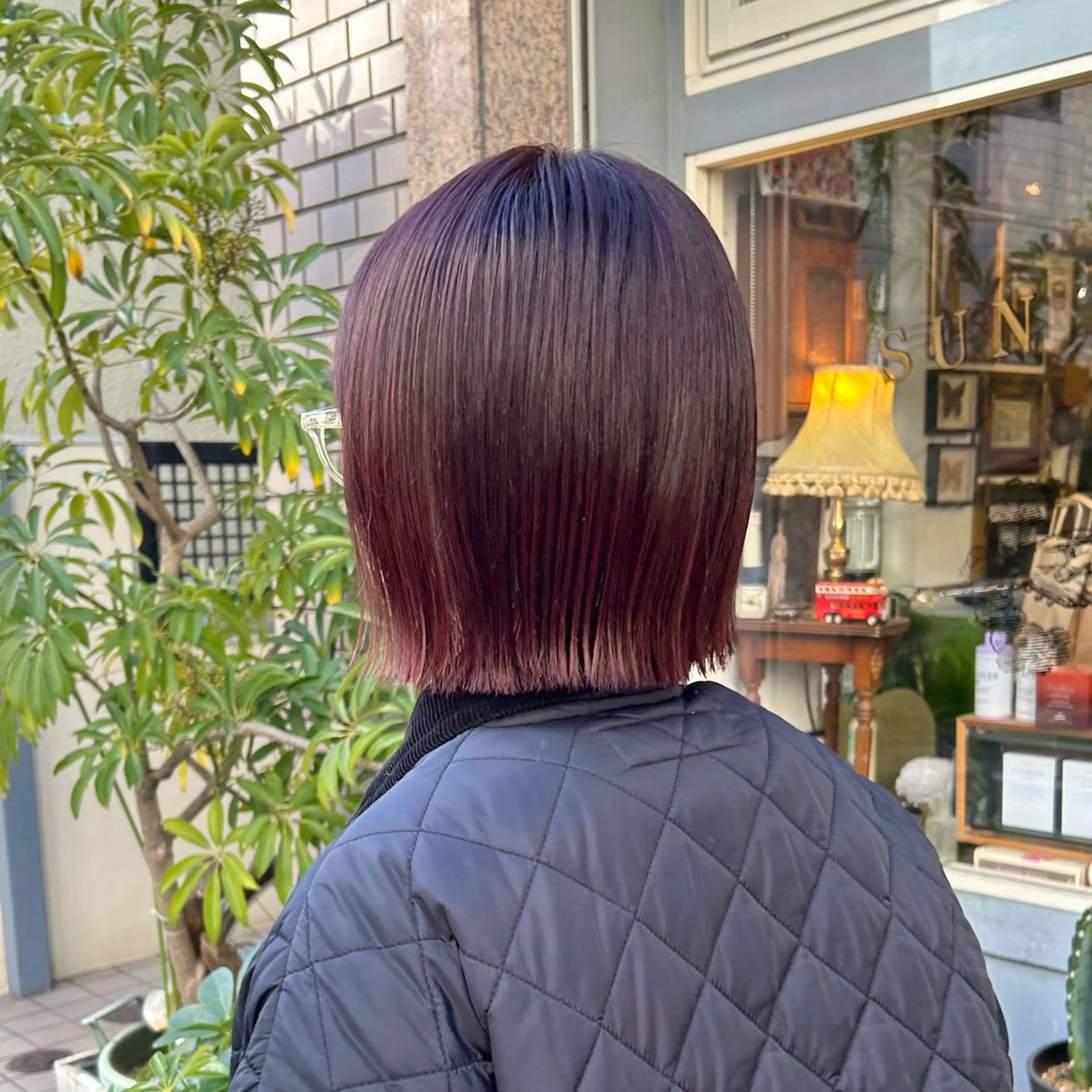 ショート カラー ブリーチ ブリーチなしカラー レッドカラー カット ヘアカラー トリートメント ヘッドスパ BRITS 渡辺 菜々子のヘアスタイル