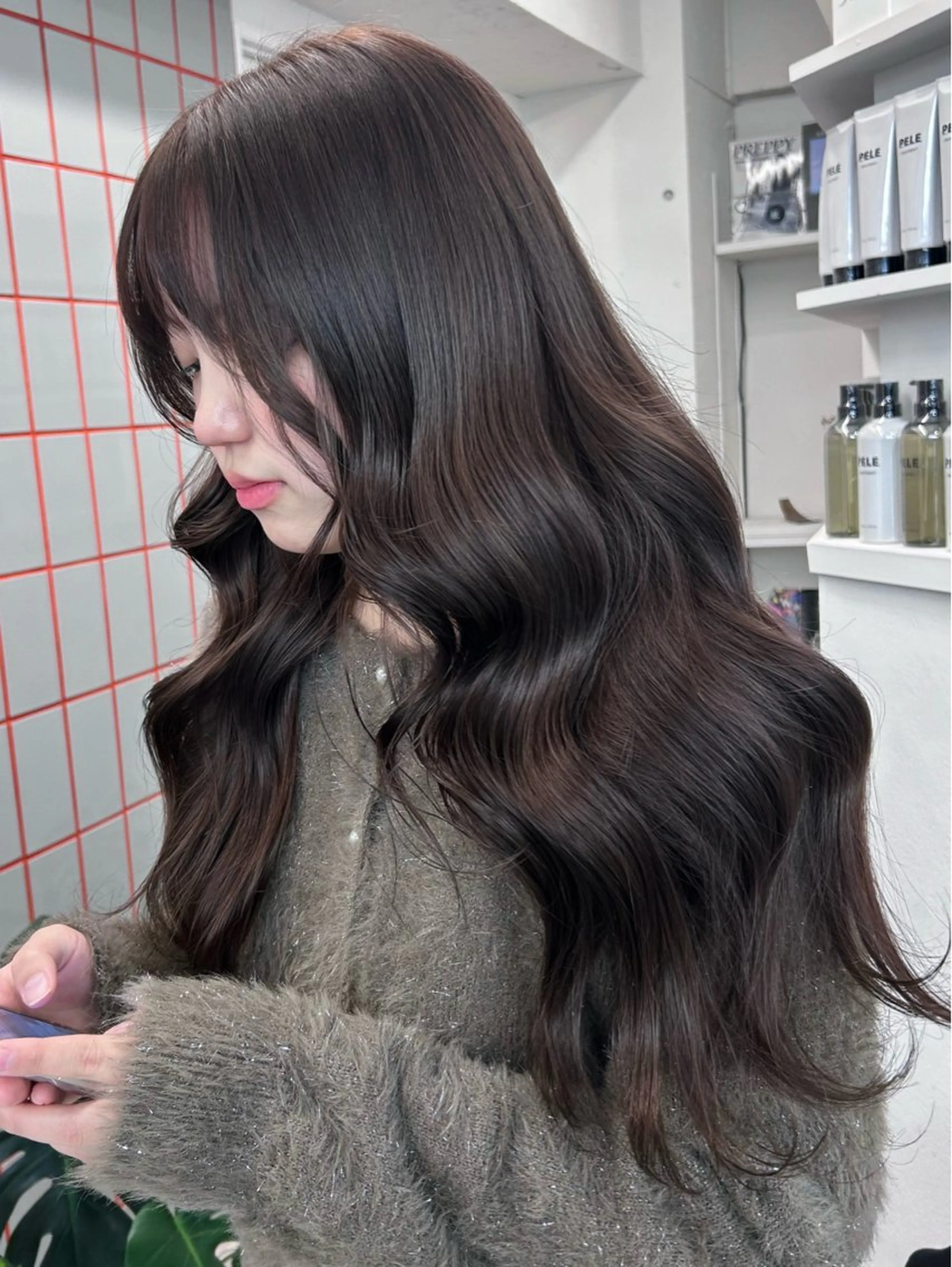 ロング カラー ブリーチ ブラウンカラー ブリーチなしカラー カット ヘアカラー トリートメント 💍透明感 💖艶ミルクティーのヘアスタイル