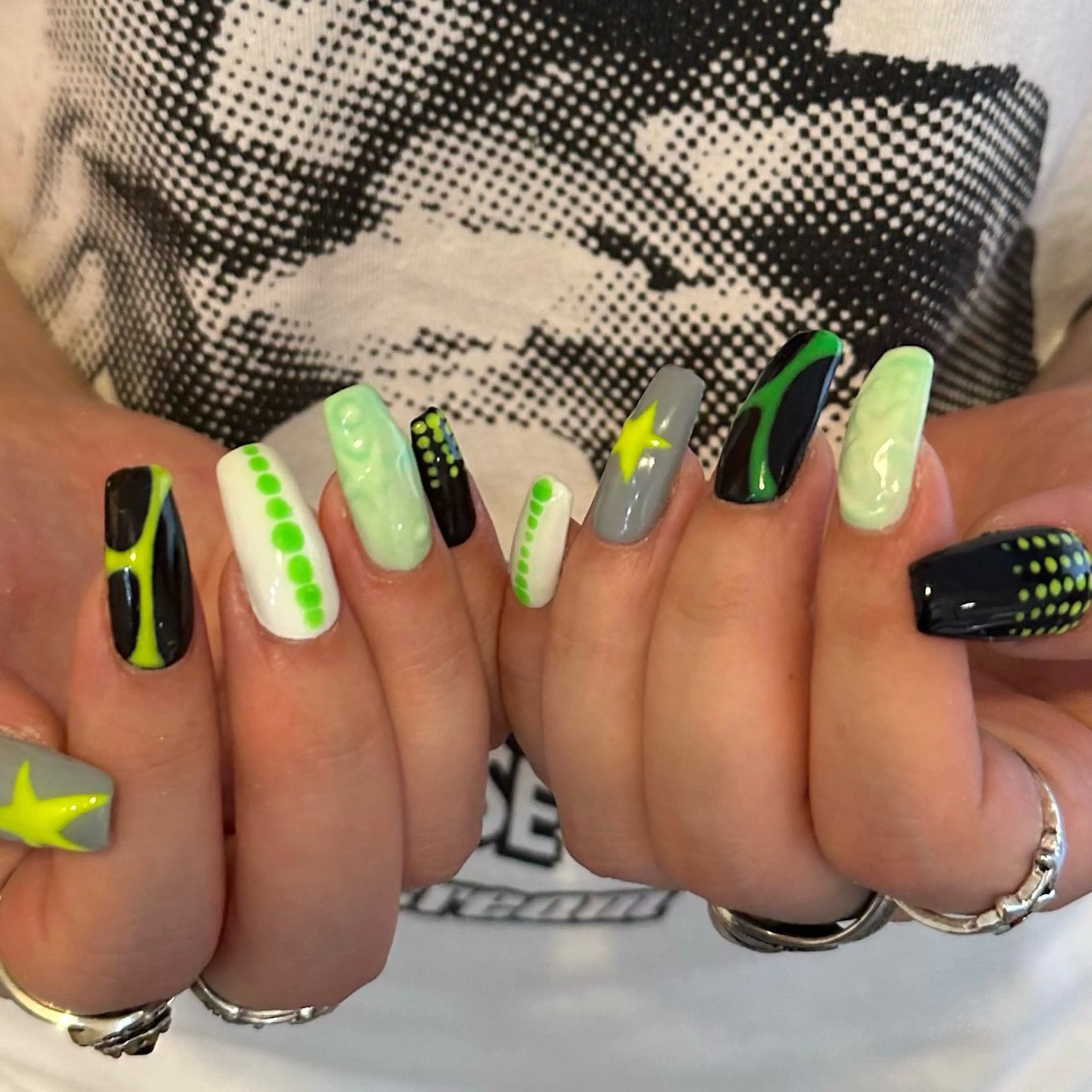 ネイル ハンドネイル フットネイル YukaRyu /癖デザインのネイルデザイン