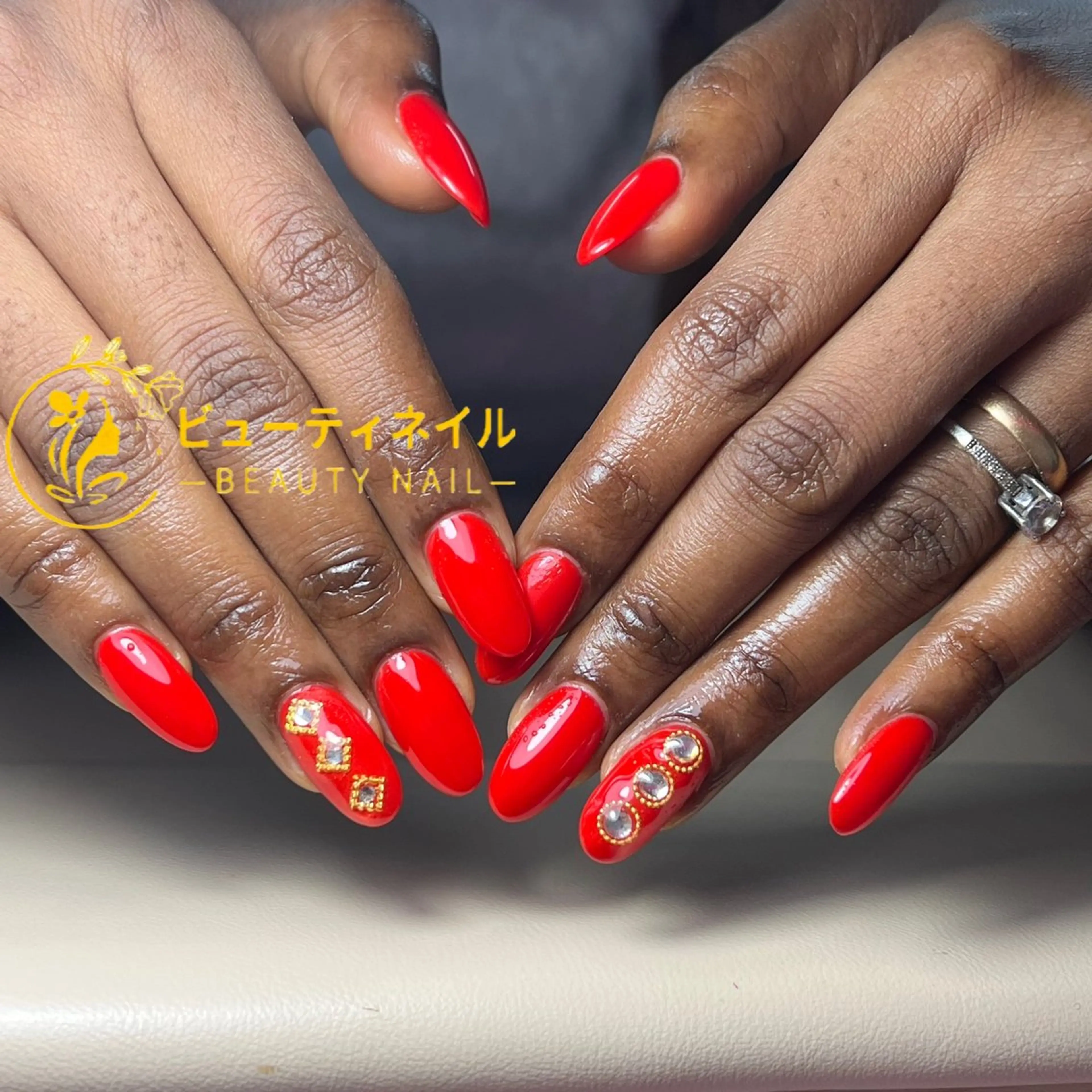 ネイル 長さ出し ジェルネイル Moonstone Salonのネイルデザイン