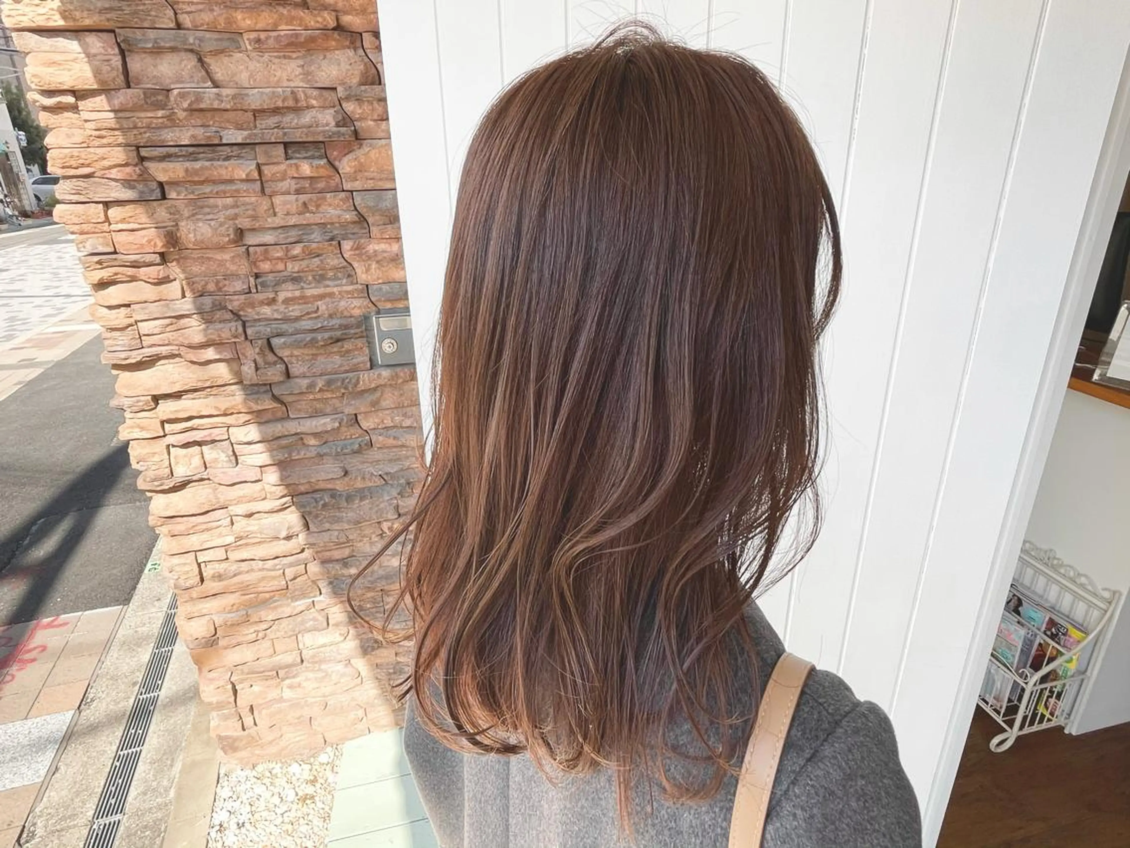 セミロング カラー 髪質改善✨️透明感カ ラー✧*。山下さいみのヘアスタイル