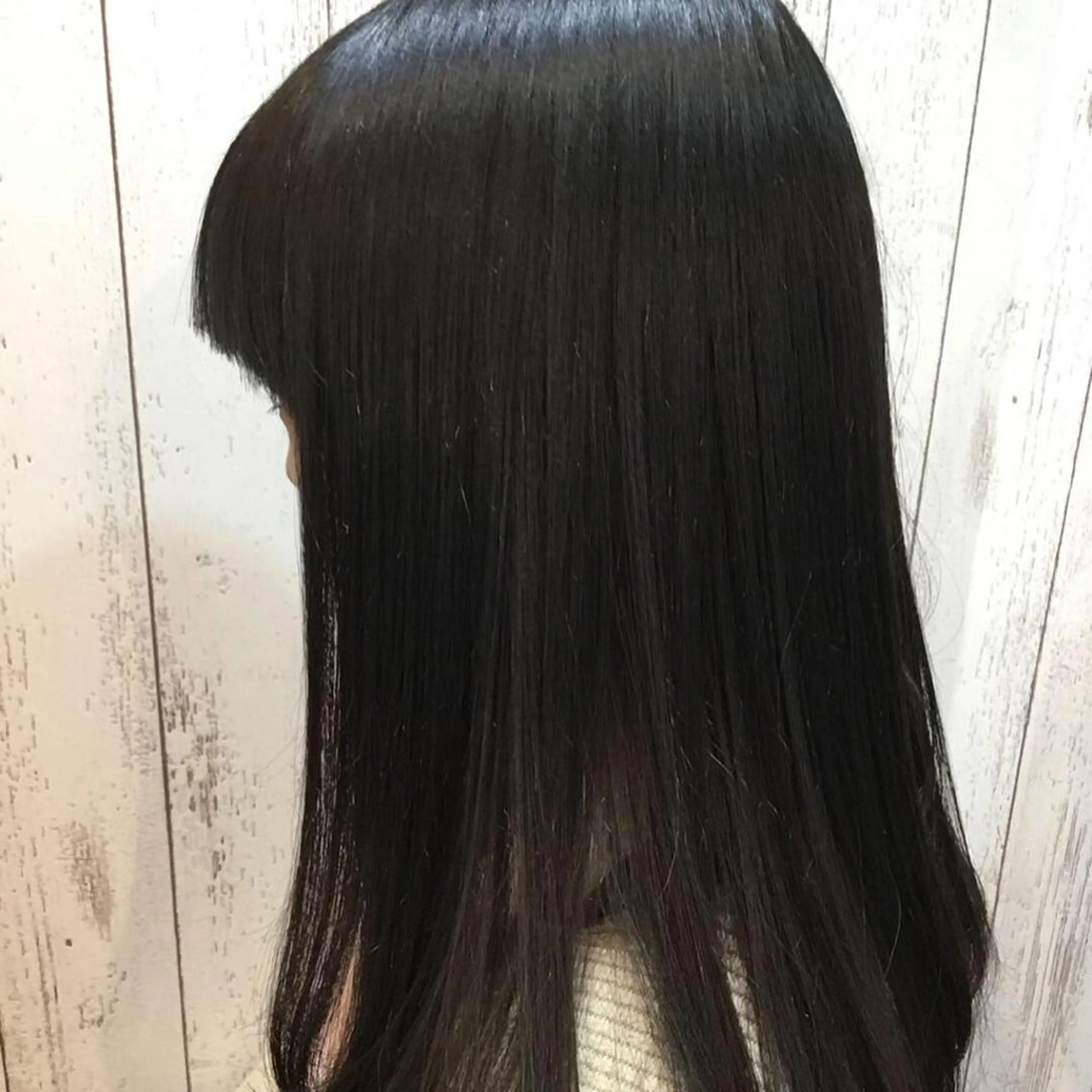 セミロング パーマ embrace エンブレイスのヘアスタイル