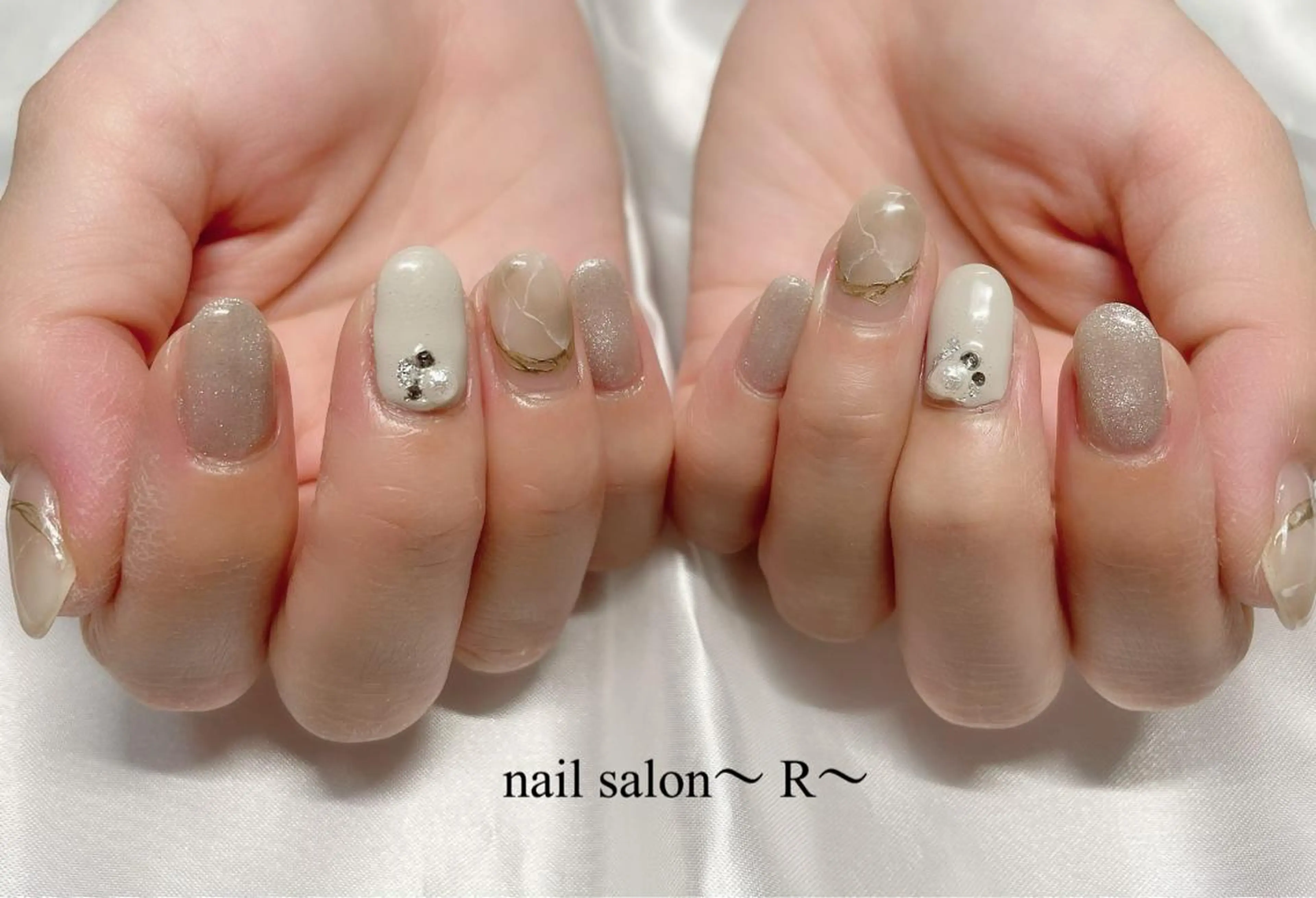 ネイル ハンドネイル 〜 R〜 プライベートサロンのネイルデザイン