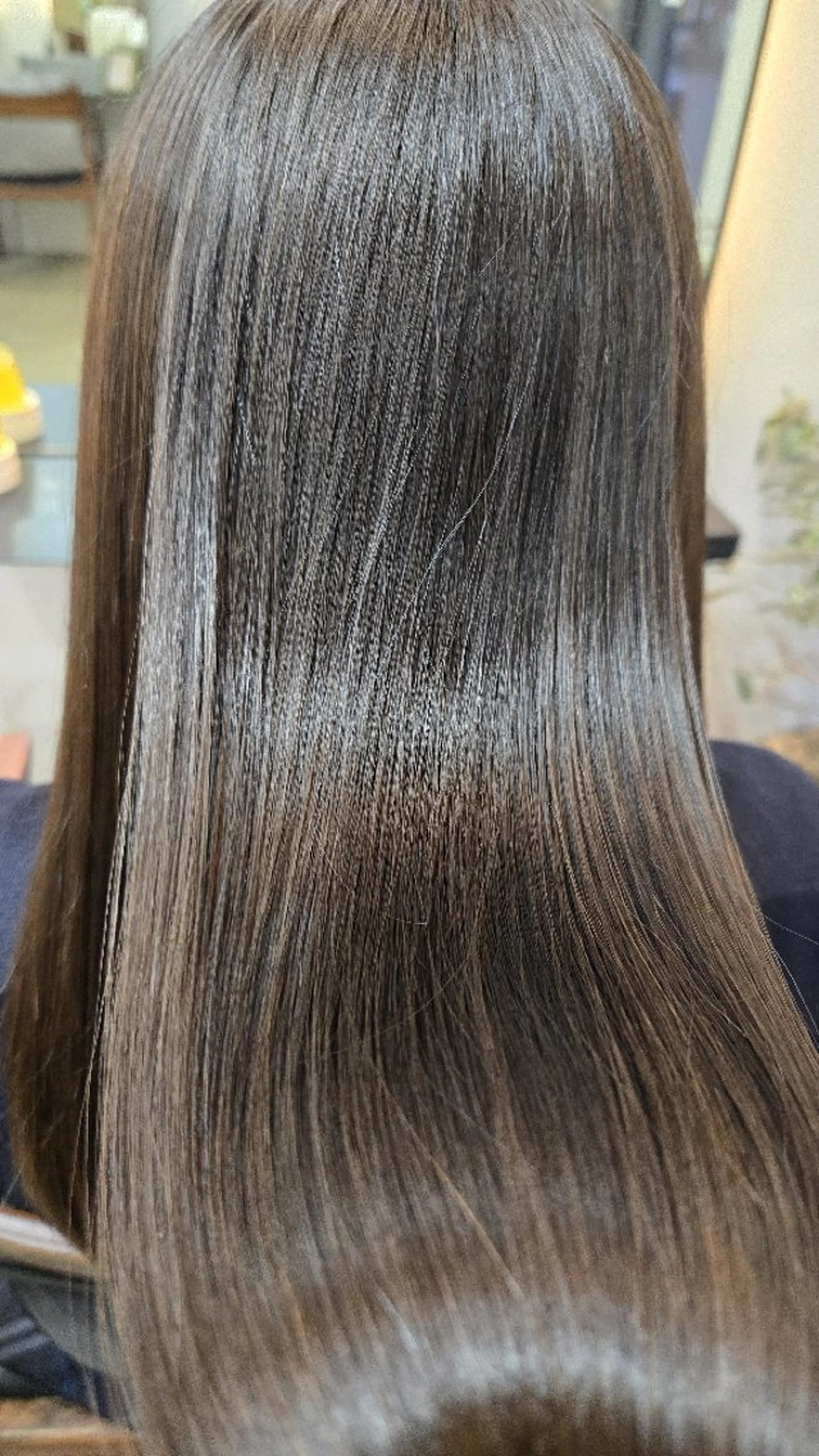 セミロング 野村 果音(カノン)のヘアスタイル