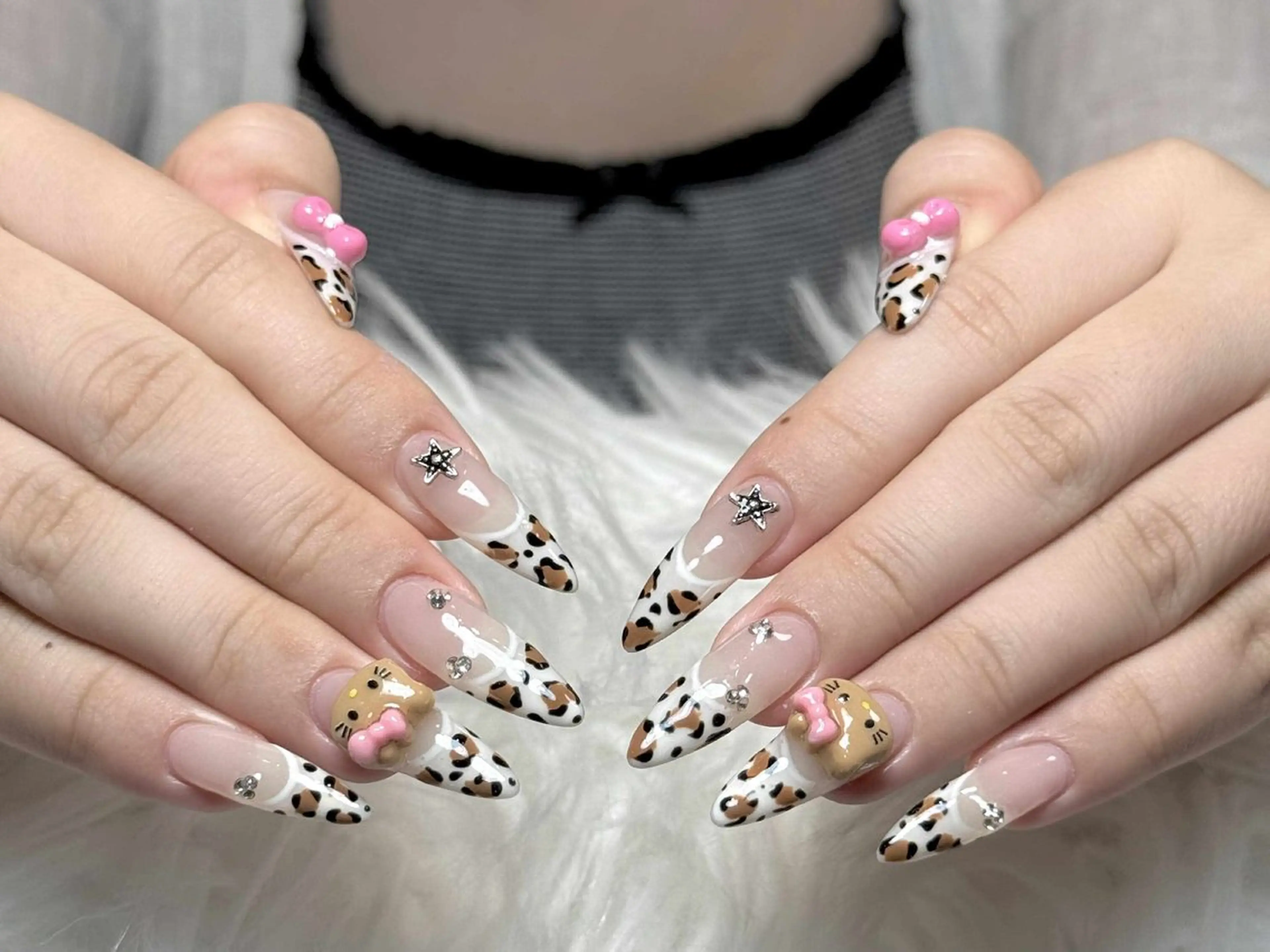 ネイル フレンチネイル ジェルネイル キラキラネイル 韓国ネイル レース Julli NailStudioのネイルデザイン