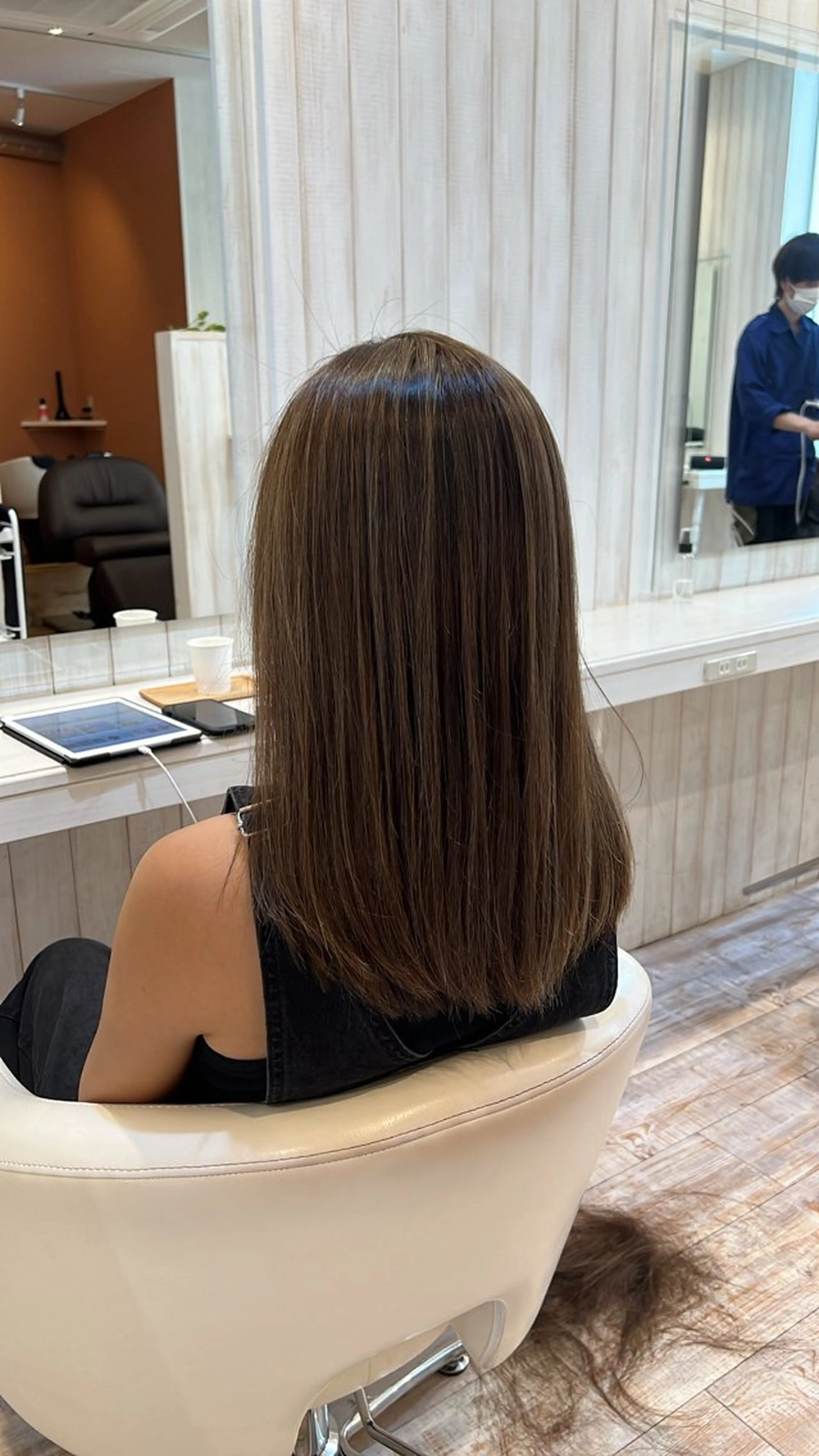 ミディアム カラー カット ヘアカラー トリートメント 佐藤史哉* 韓国レイヤー赤み除去のヘアスタイル