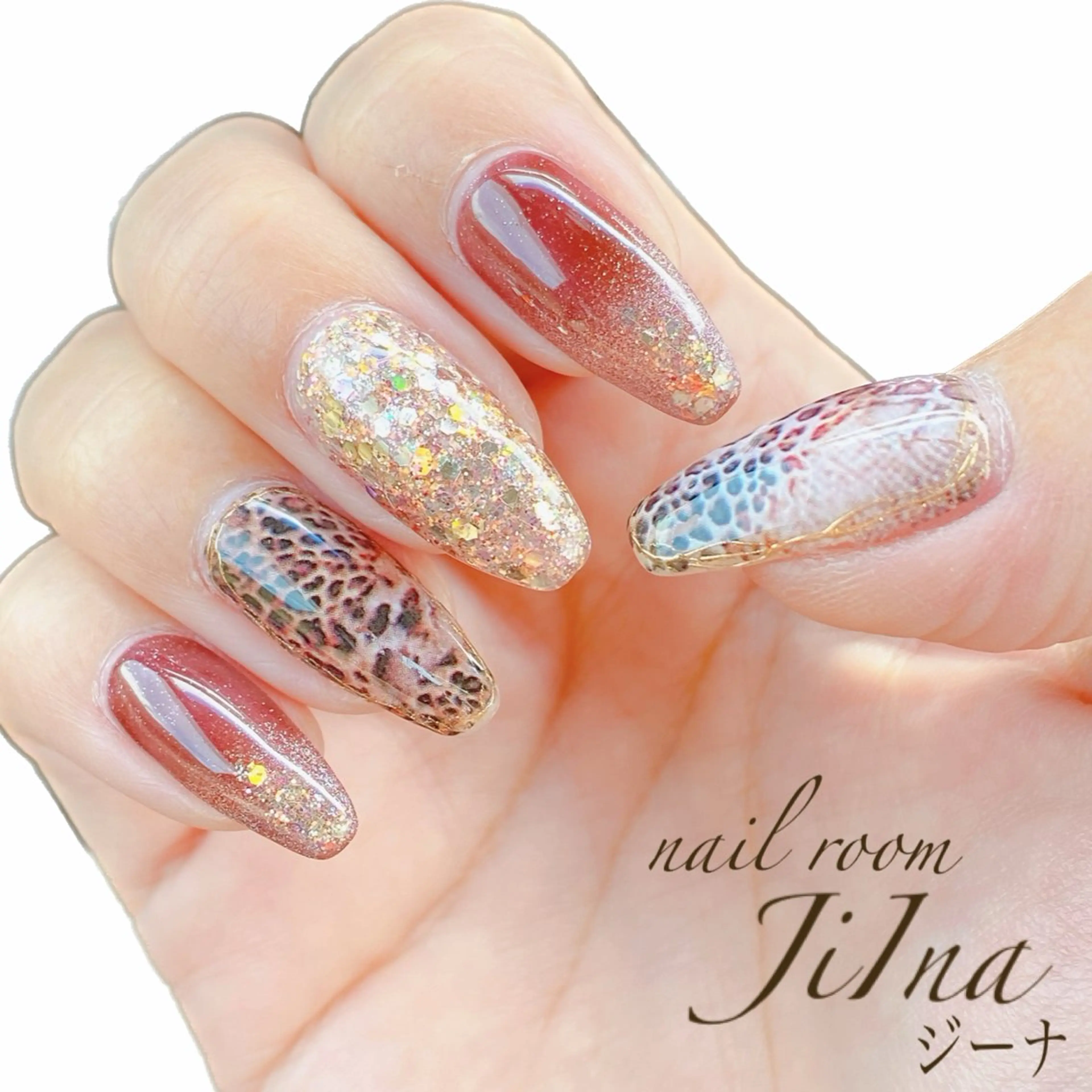 ネイル JiIna nailのネイルデザイン