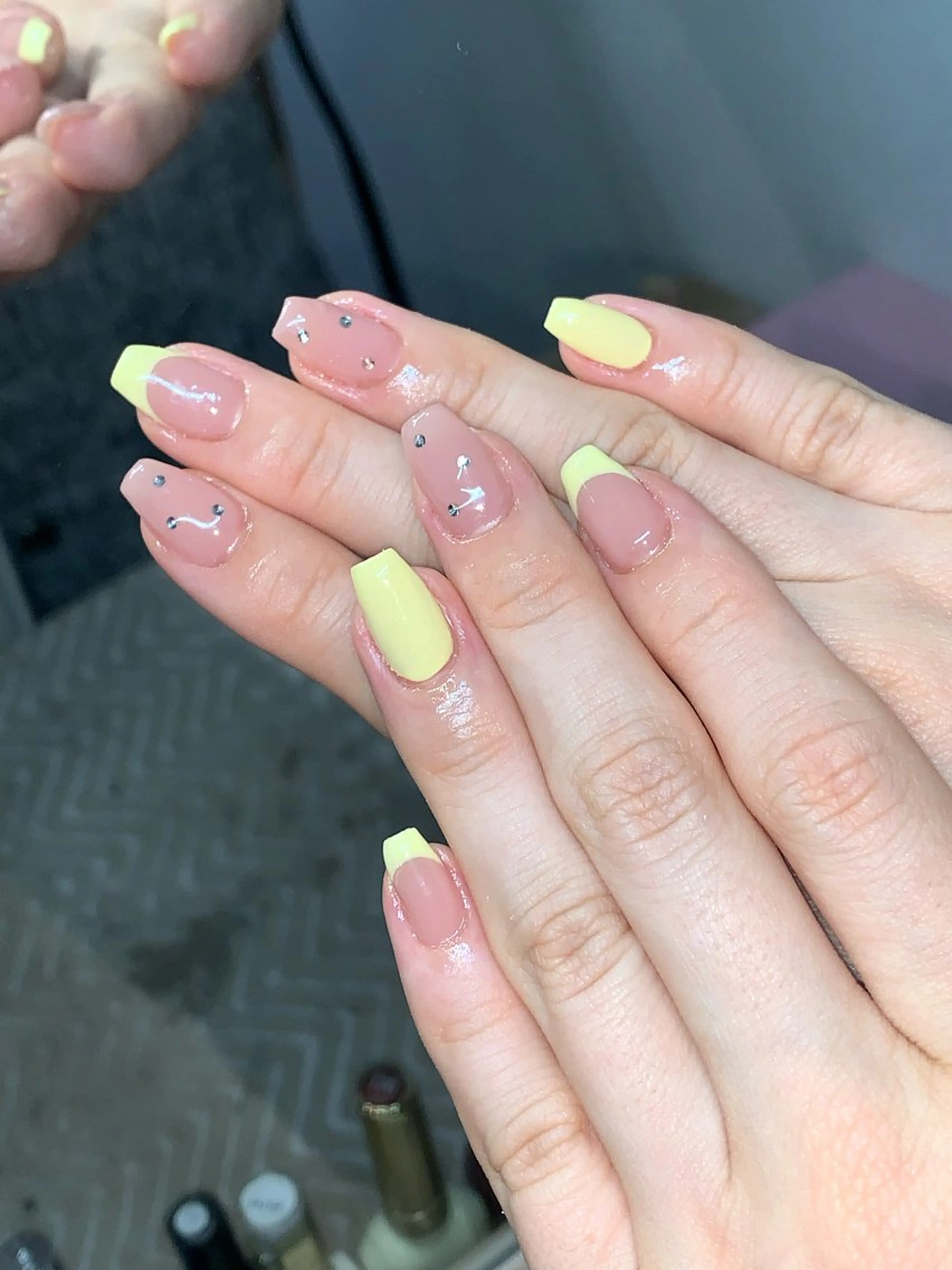 ネイル ハンドネイル さゆり￤推しキャラ ￤ロングネイル🩷のネイルデザイン