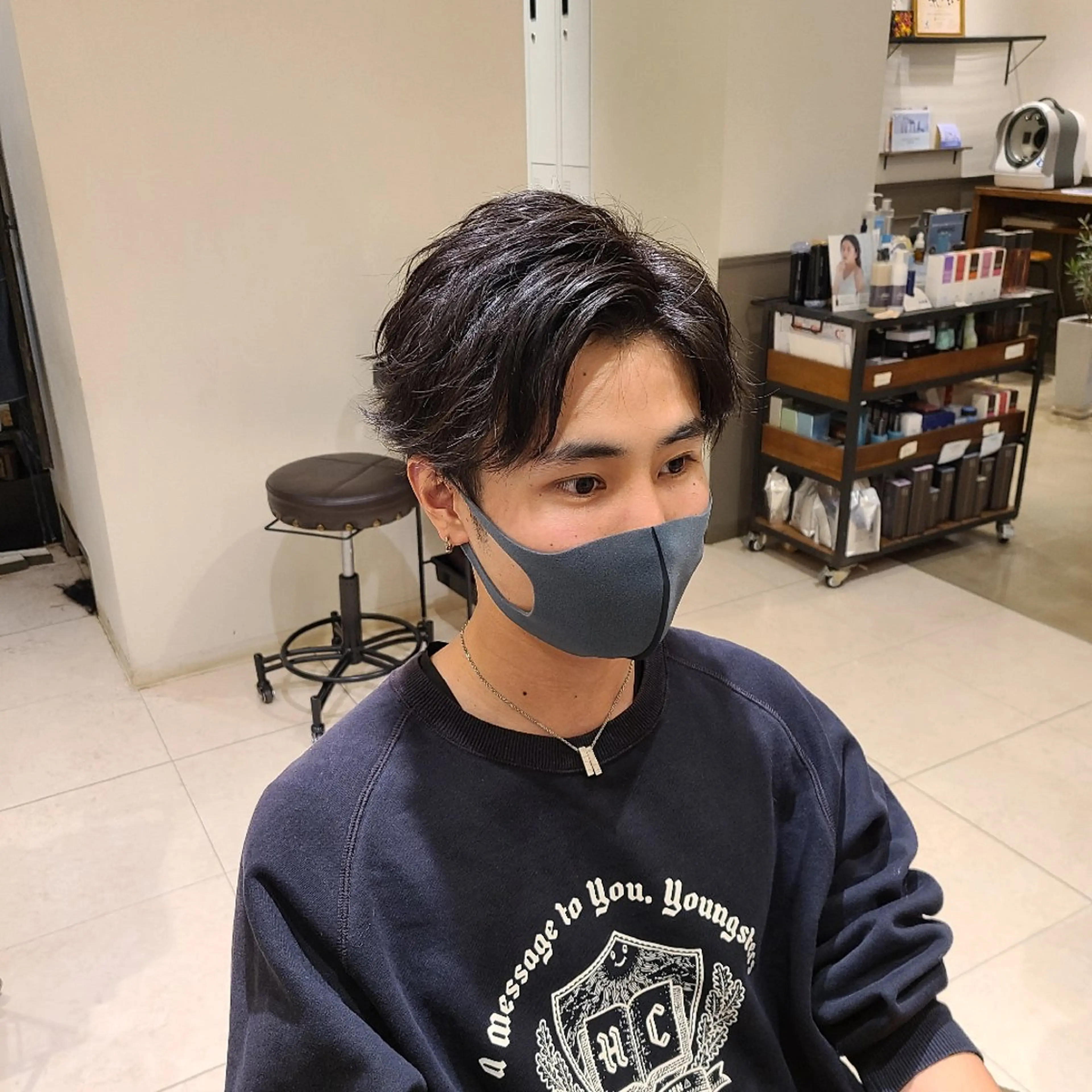 ミディアム パーマ メンズ ミディアムパーマ メンズパーマ くせ毛 カット パーマ トリートメント 中井 啓悟のヘアスタイル