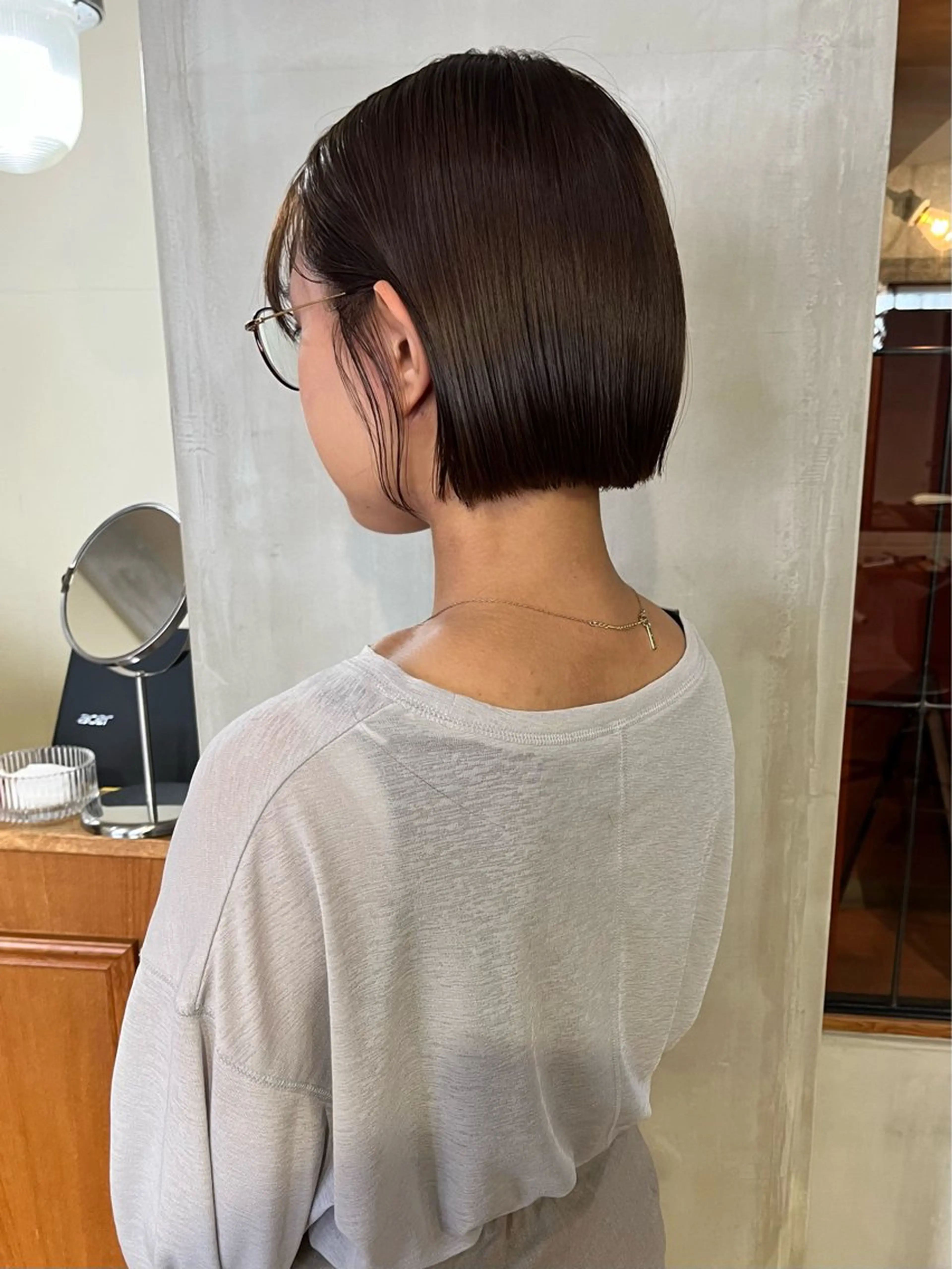 ショート カラー ボブ 小顔カット カット ヘアカラー ヘッドスパ 薬院:今泉/上川美幸 ボブ/顔周りレイヤーのヘアスタイル