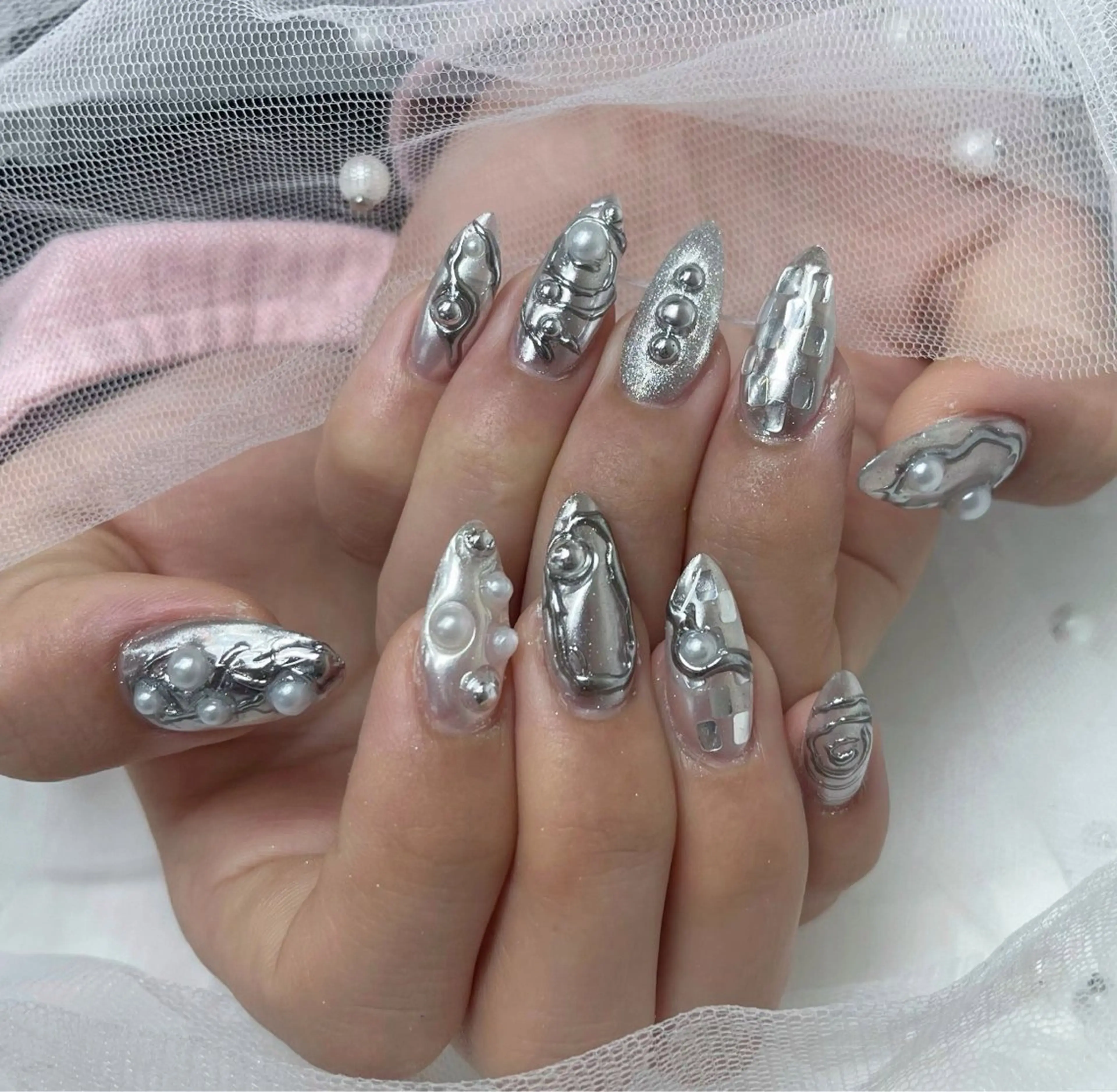 ハンドネイル 波 なみのネイルデザイン