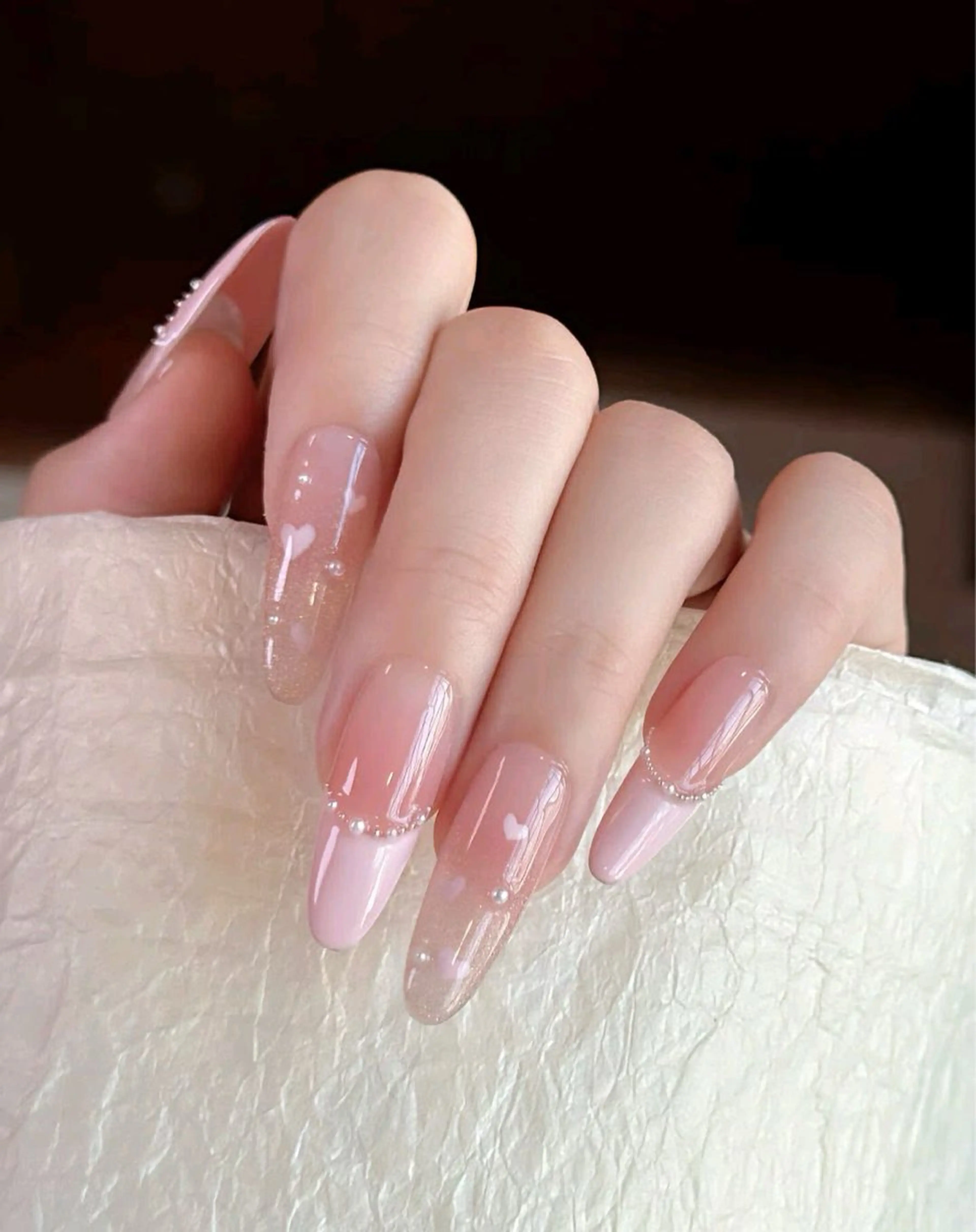 カラー グラデーションカラー ピンクカラー ハンドネイル AIN Nailのネイルデザイン