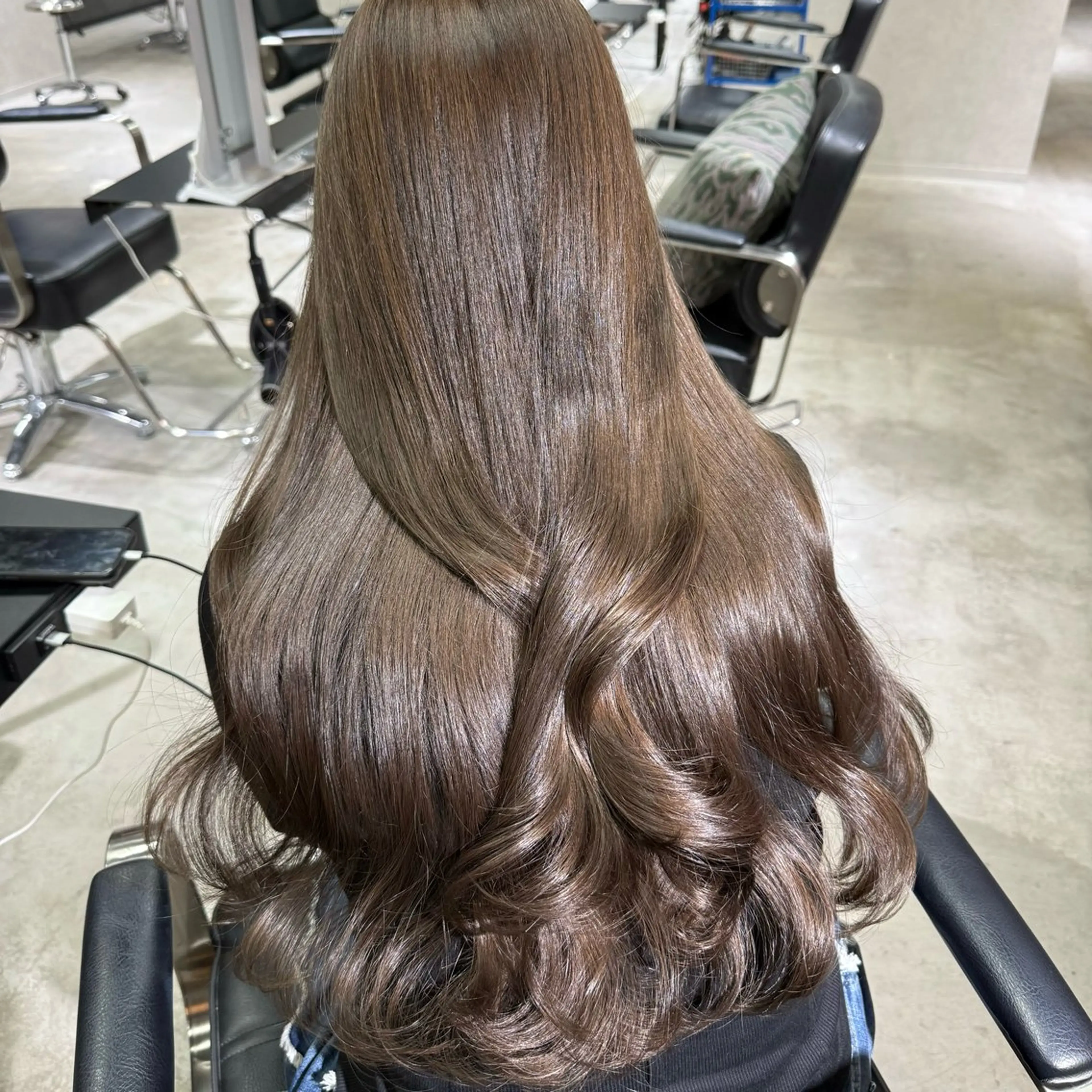 ロング カラー ブラウンカラー オリーブブラウン 髪質改善 ヘアカラー 🎀ミルクティー/暖 色×レイヤー/マリアのヘアスタイル