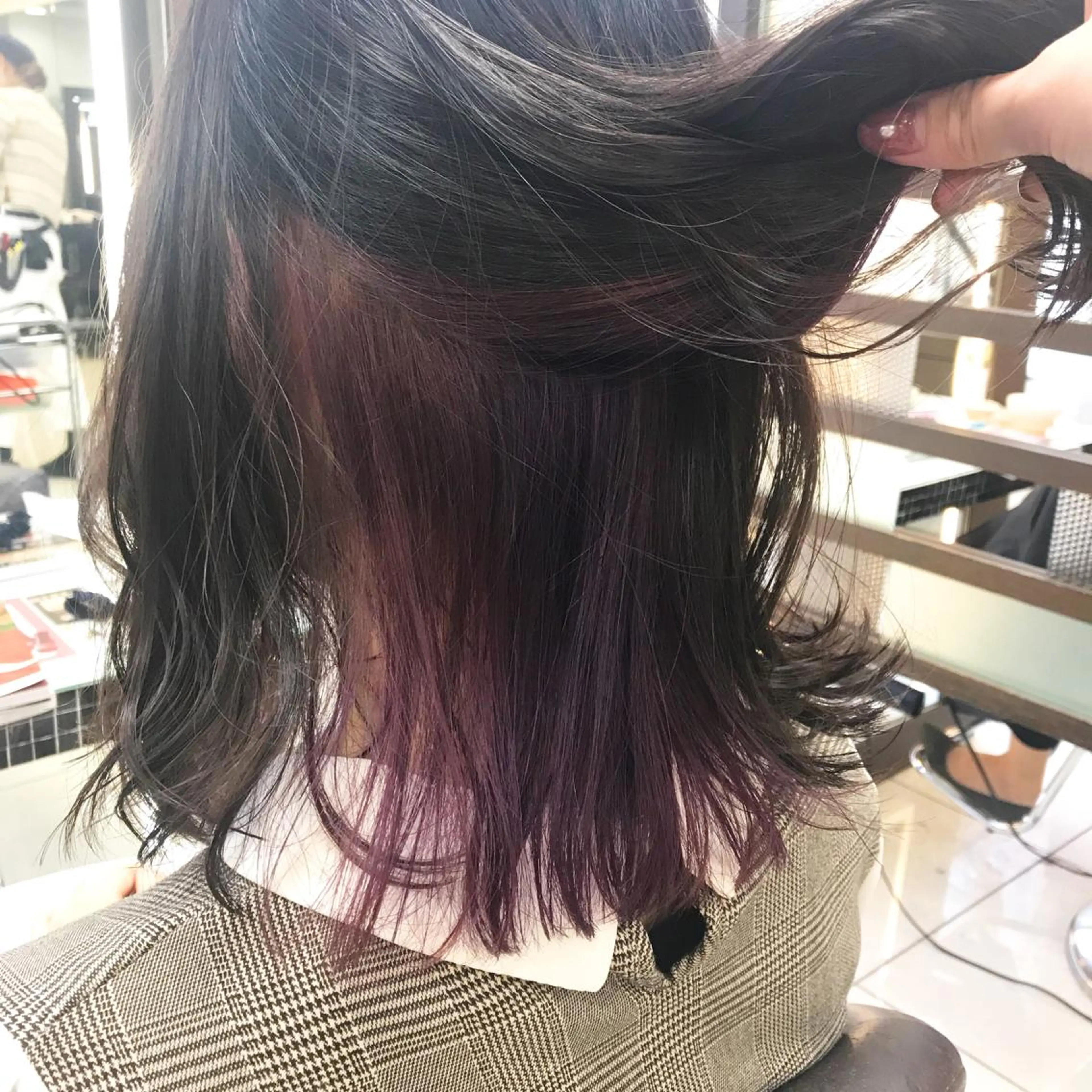 ミディアム カラー ヘアカラー 馴染ませNo.1🧃 エクステ・アレンジのヘアスタイル