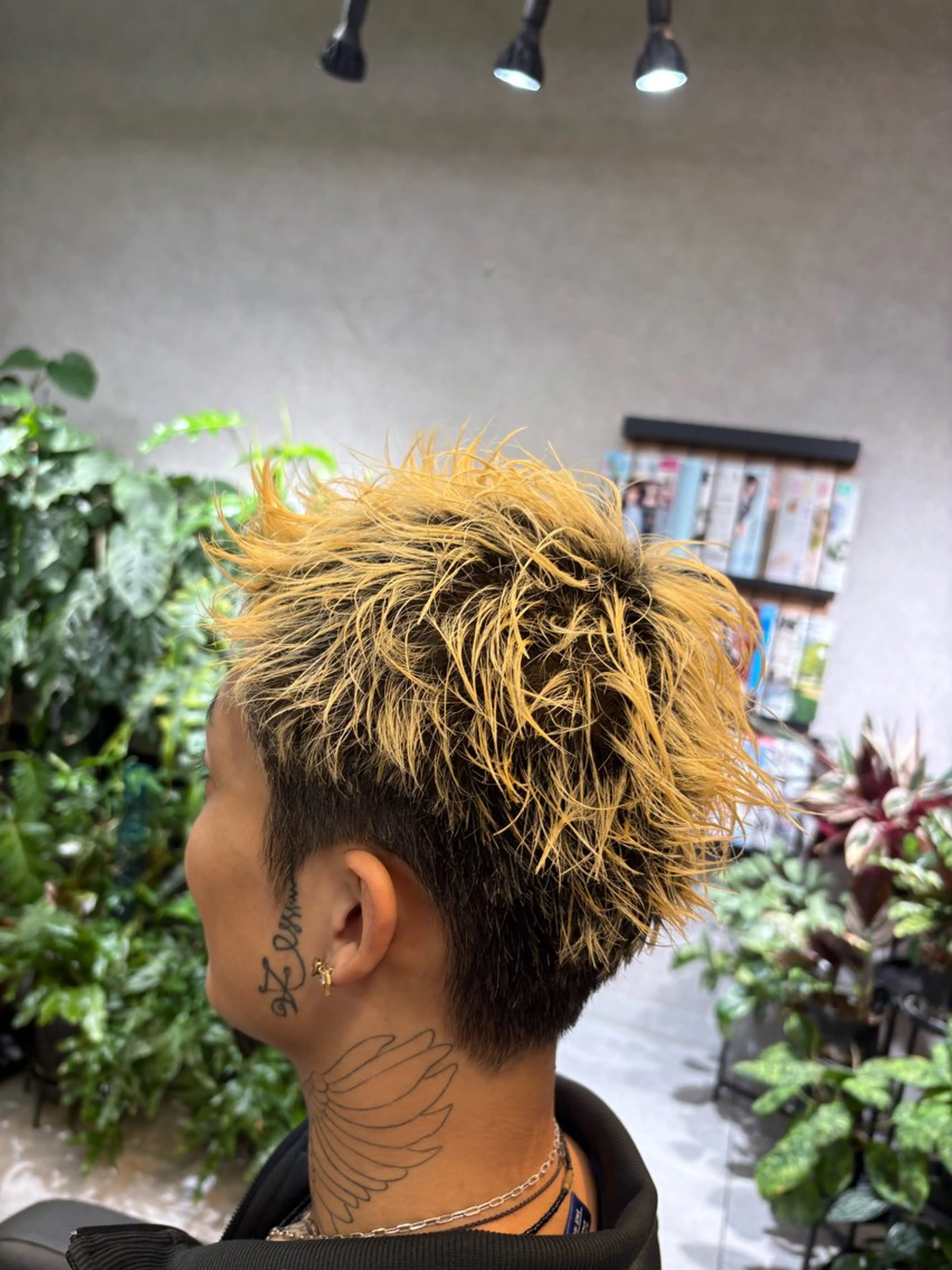 ショート メンズ スパイキーショート 刈り上げ ショートヘア カット 田邊 勇貴のヘアスタイル