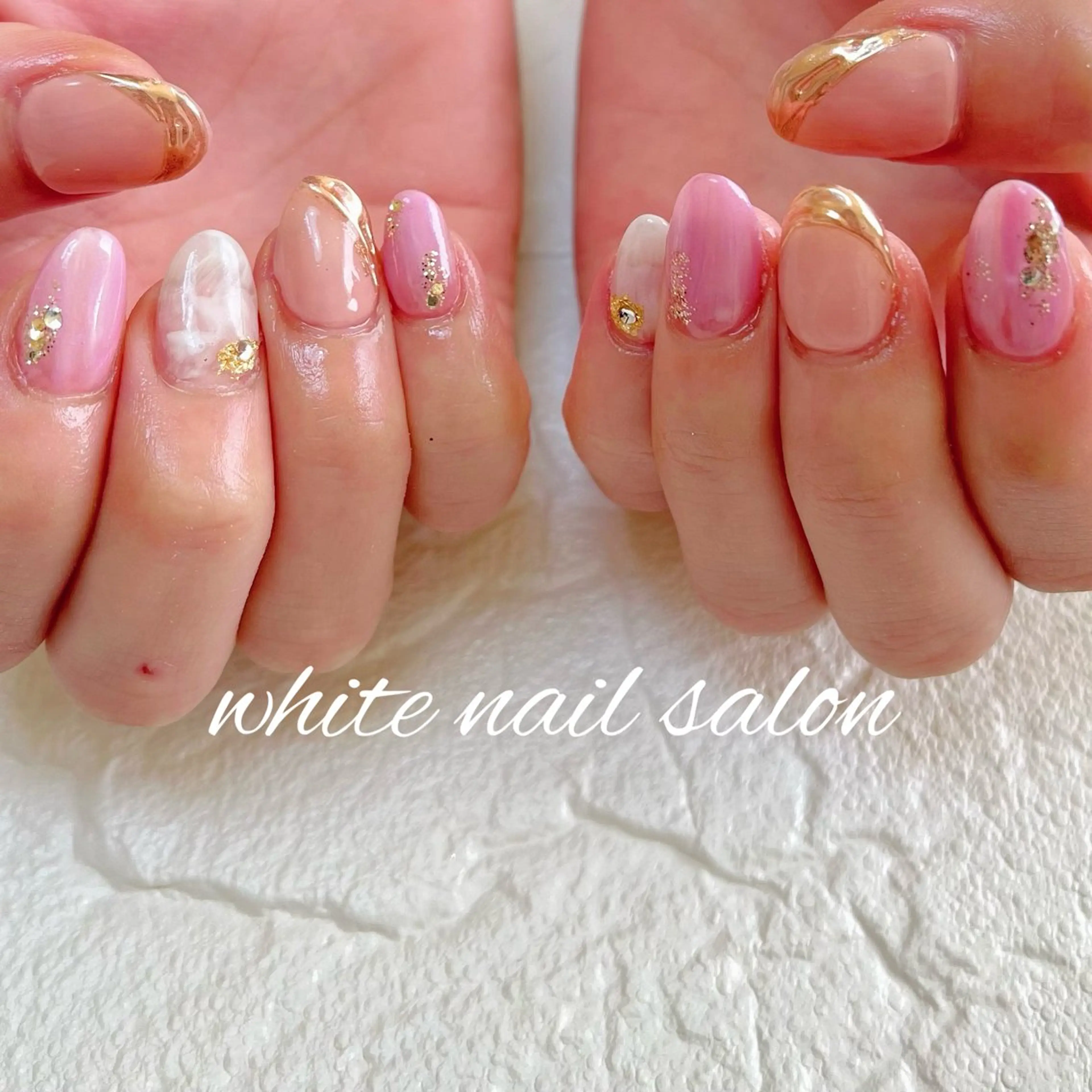 ネイル 持ち込み ハンドネイル white nail salonのネイルデザイン