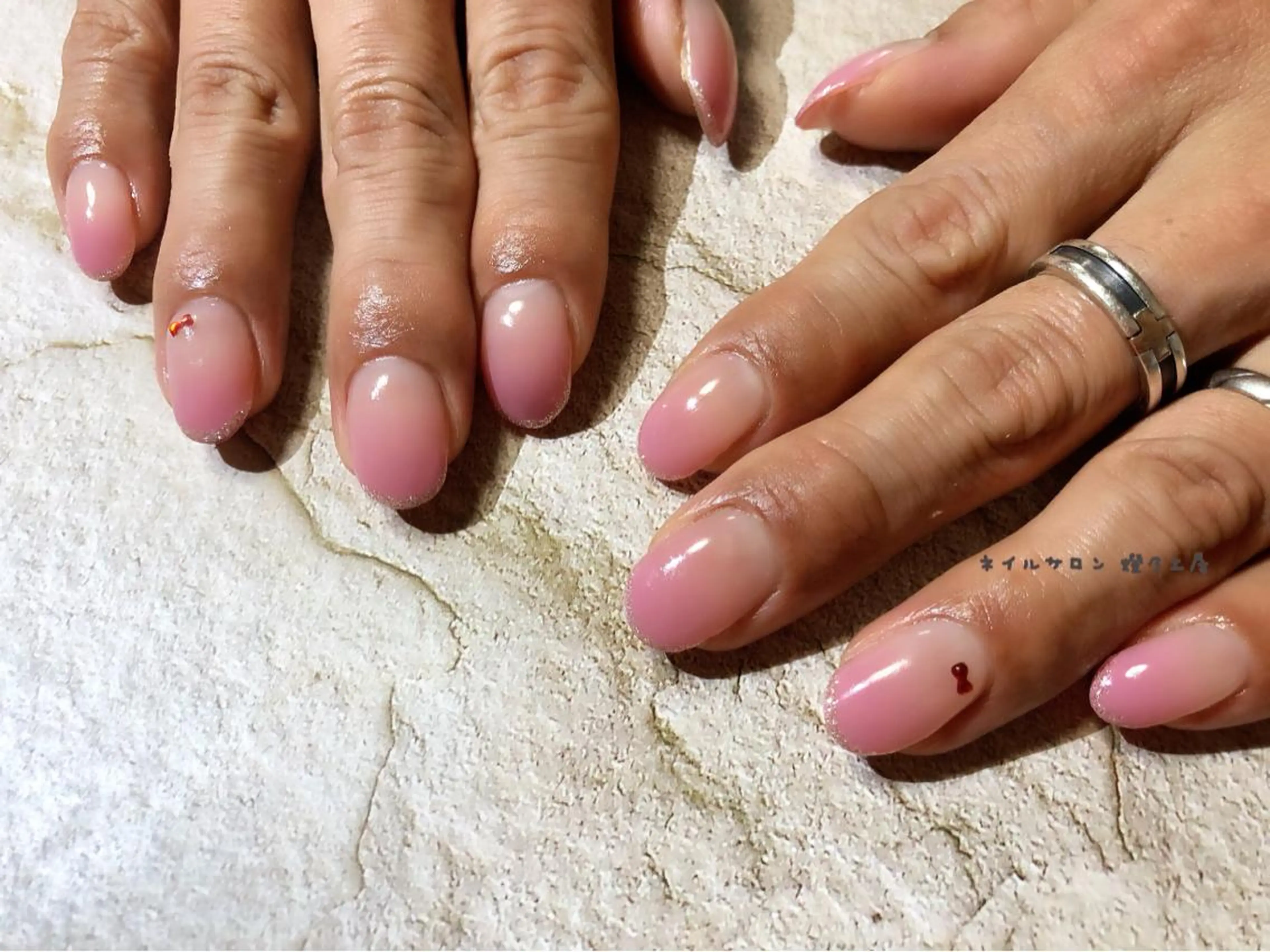ネイル 伊藤 美里のネイルデザイン