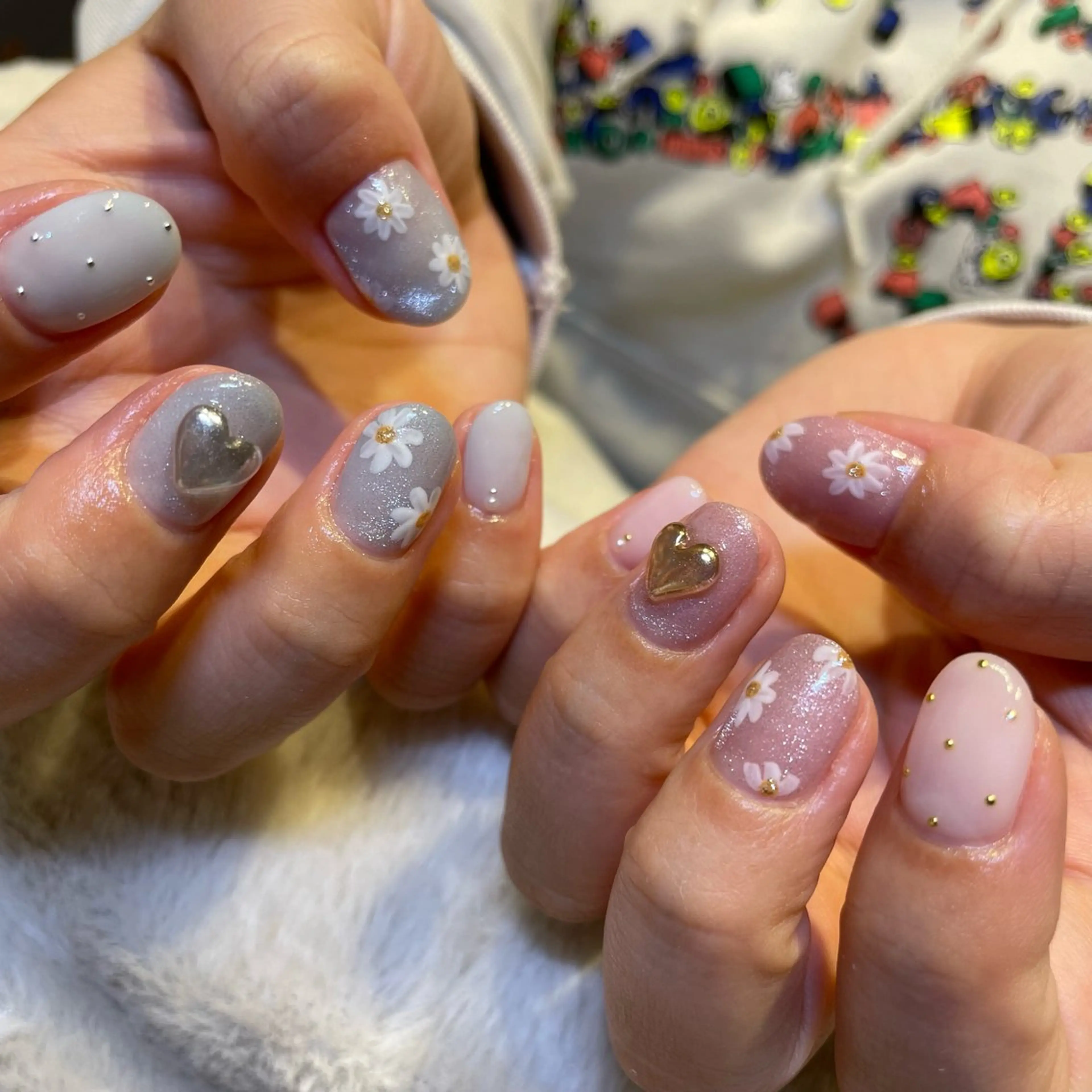 ネイル ブルー フラワーネイル ピンク ハンドネイル miu nail所属・MIUNail YUMIのネイルデザイン