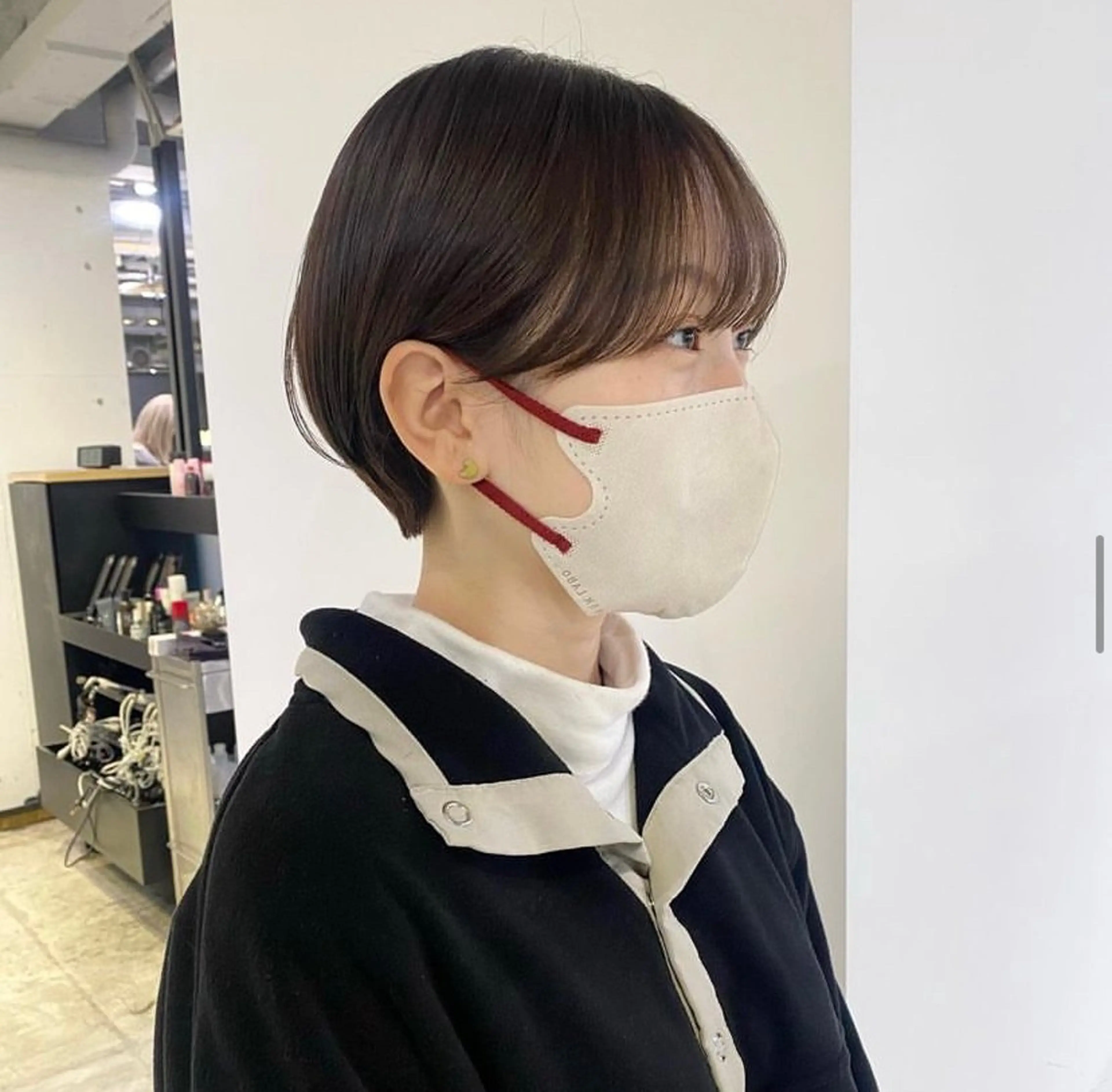 ショート 黒染め落とし ムラ修正　ハイトーンのヘアスタイル