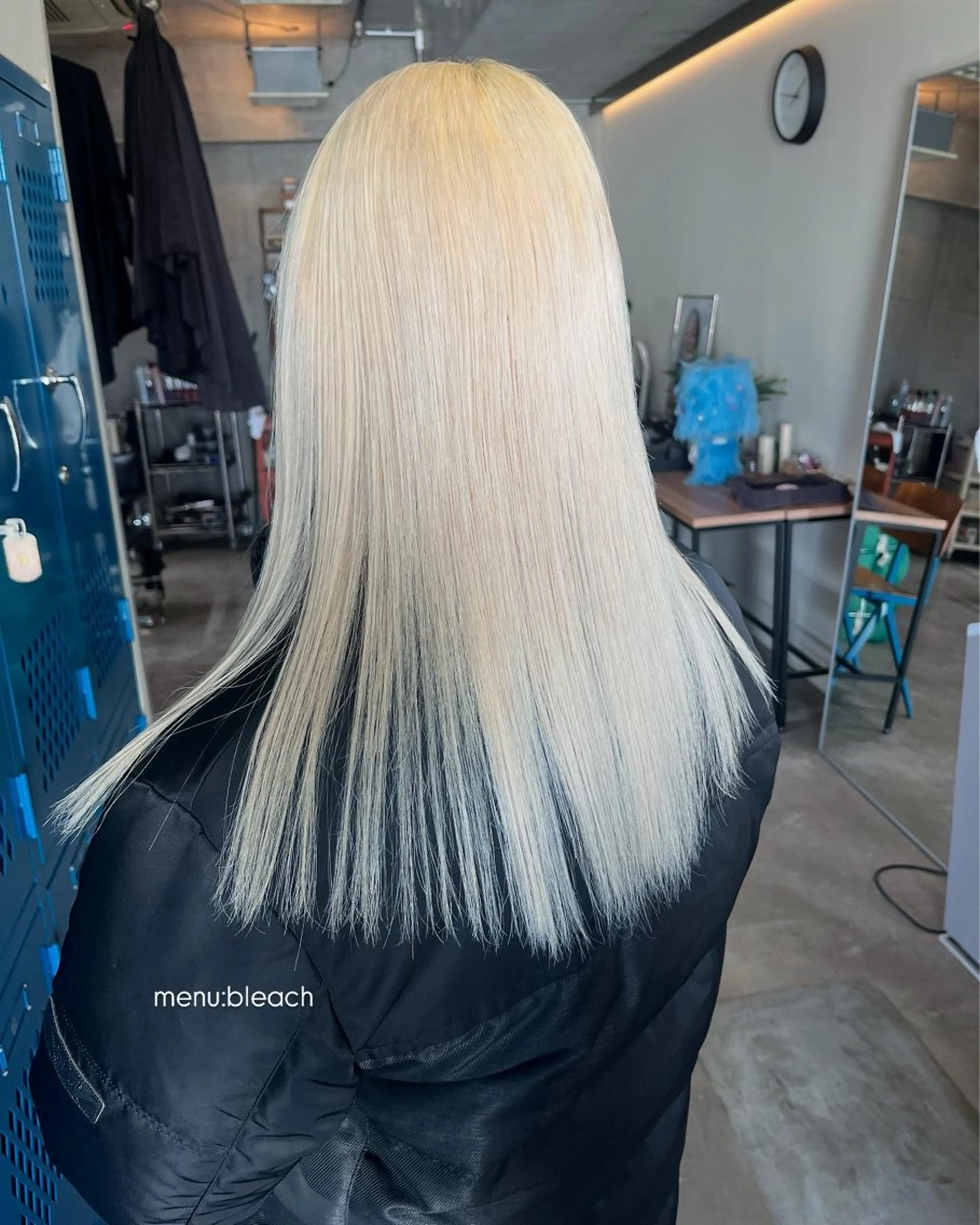 セミロング カラー ブリーチ ヘアカラー 韓国ボブ/ハッシュ カットKIRAのヘアスタイル