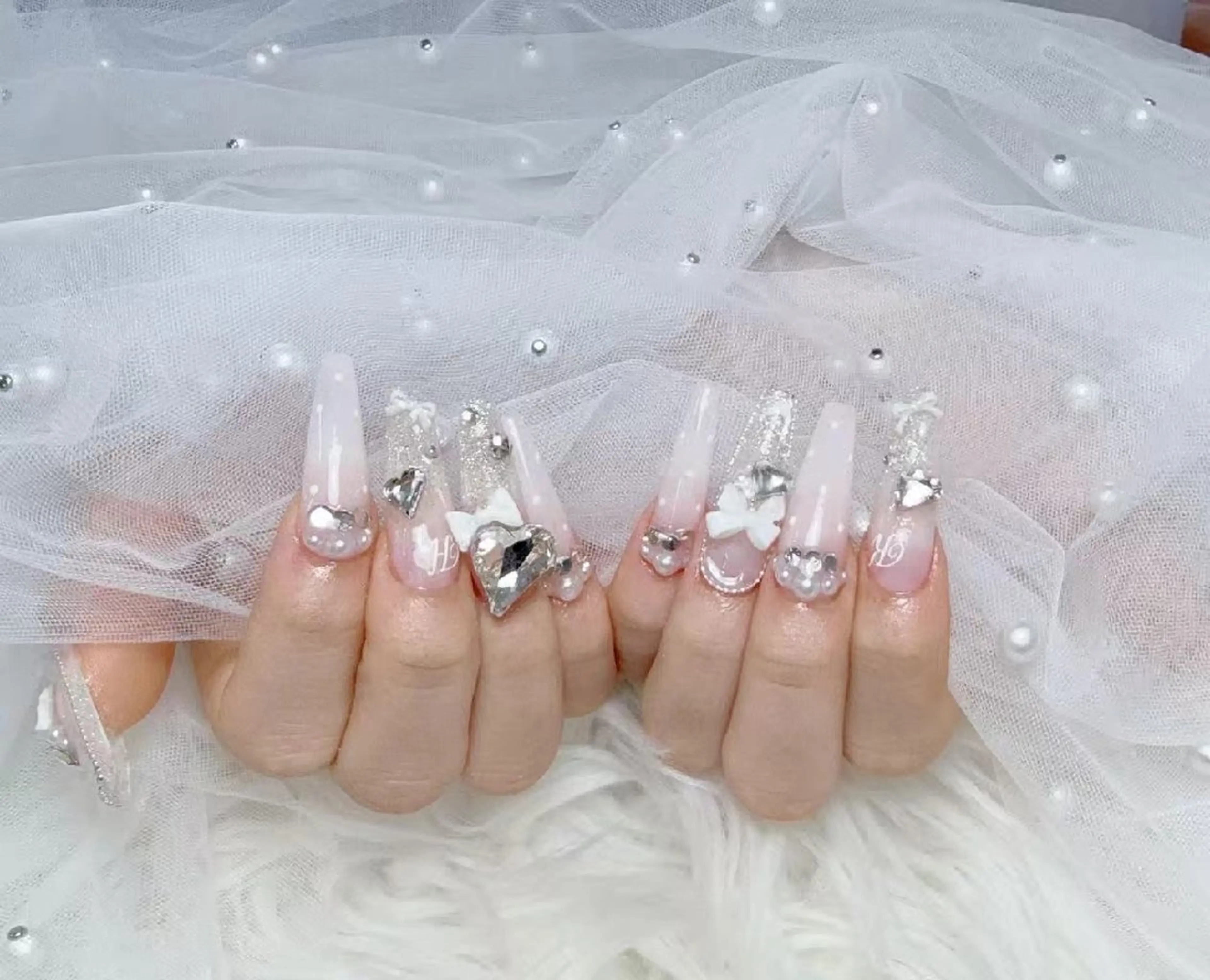 ネイル ENsalon AKIRAのネイルデザイン