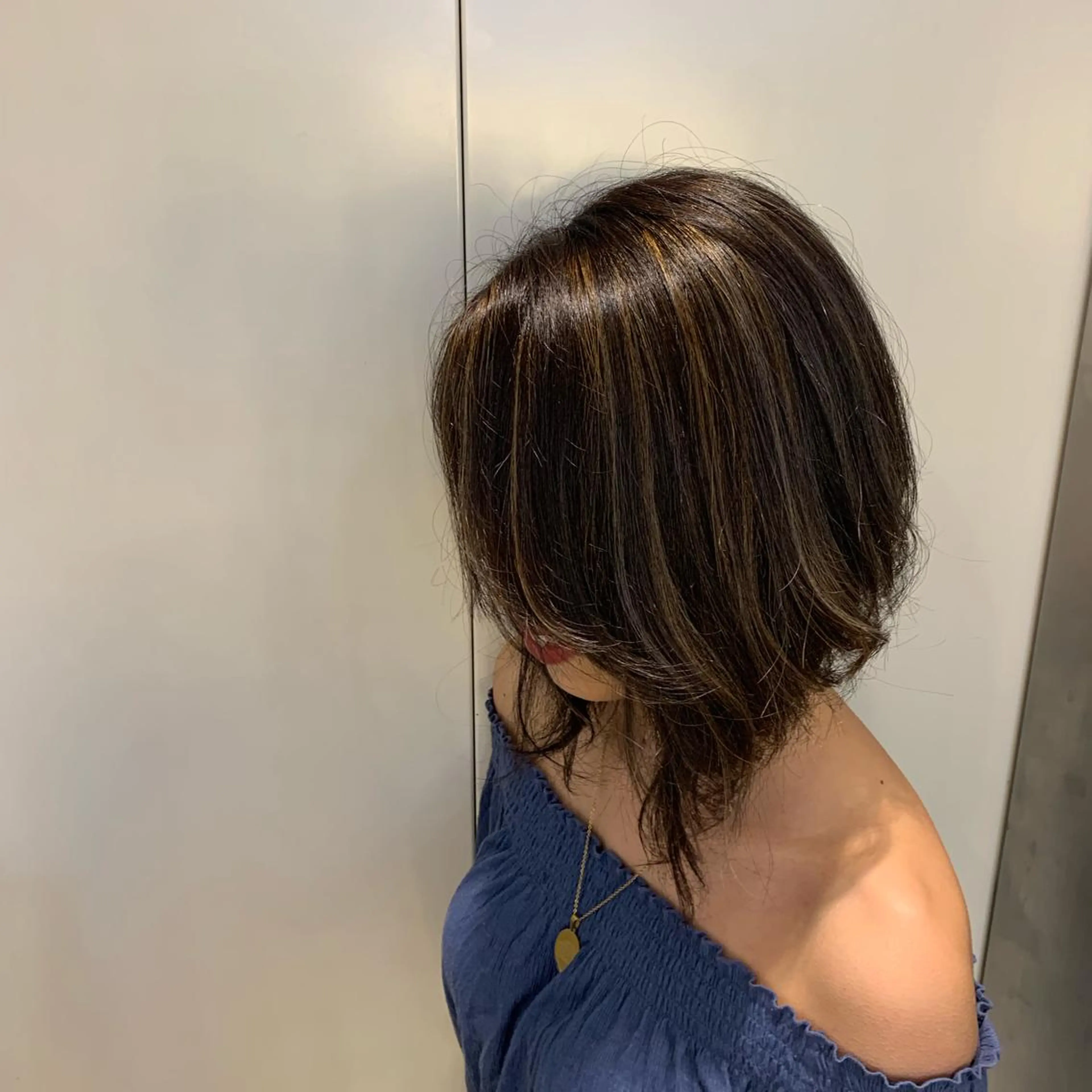 カラー ハイライトカラー 天野 利咲のヘアスタイル