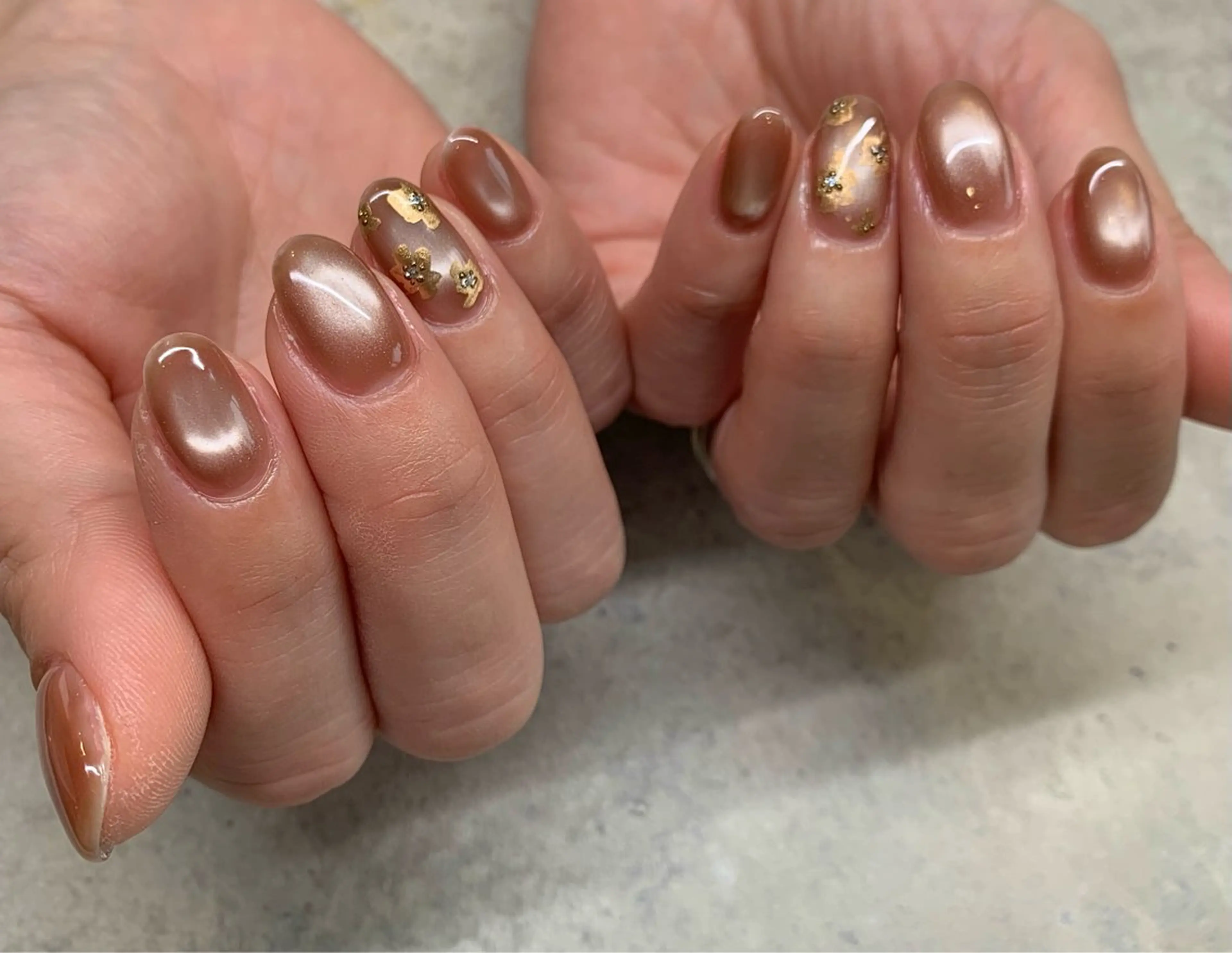 ネイル フラッシュネイル マグネットネイル ニュアンスネイル オフィスネイル ショートネイル sufu. nail YUKIのネイルデザイン