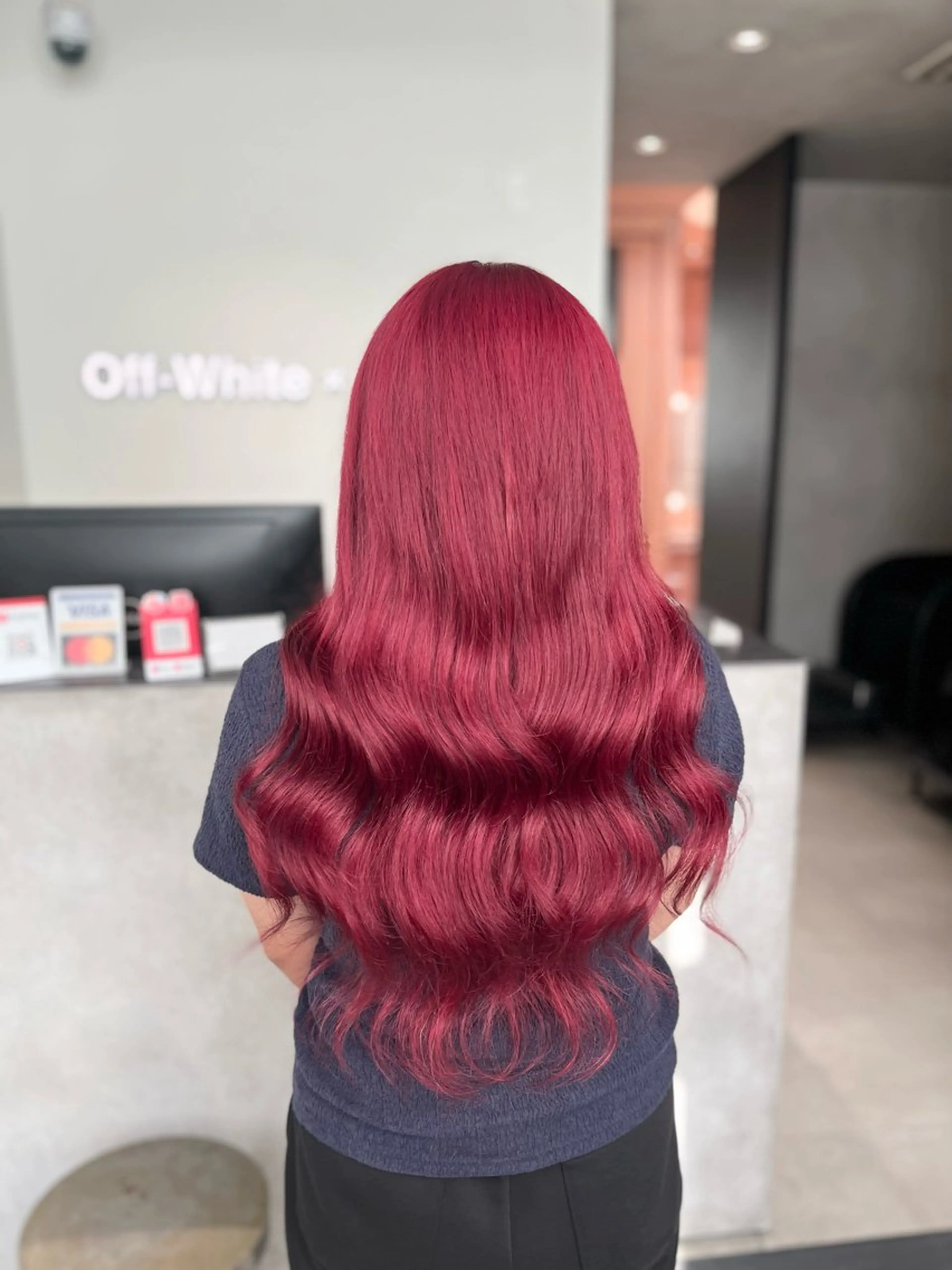 ロング カラー ヘアカラー エクステ 🇰🇷韓国風ハイ トーンKANA🖤のヘアスタイル