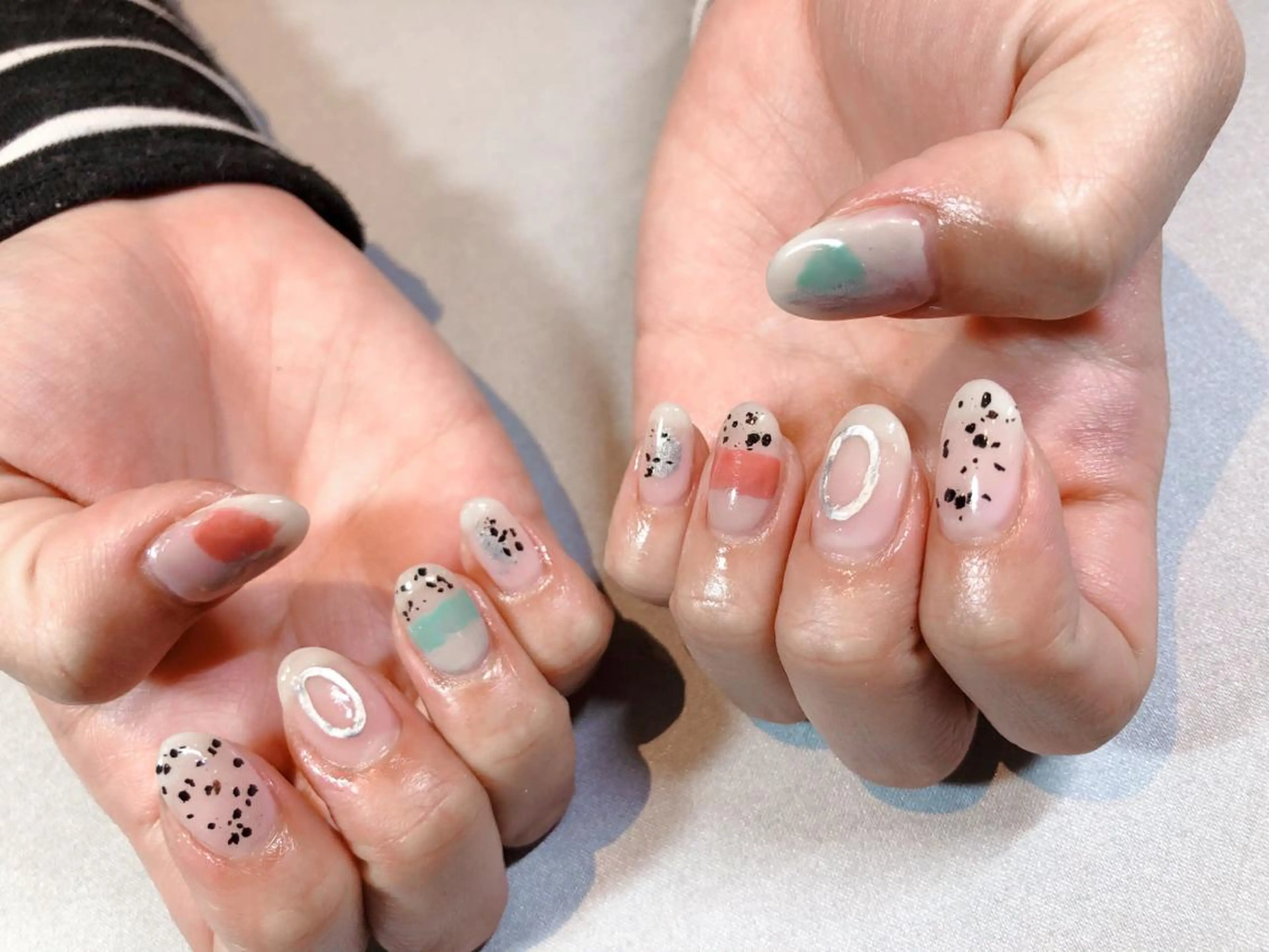 ネイル iiloo aromaworksのネイルデザイン