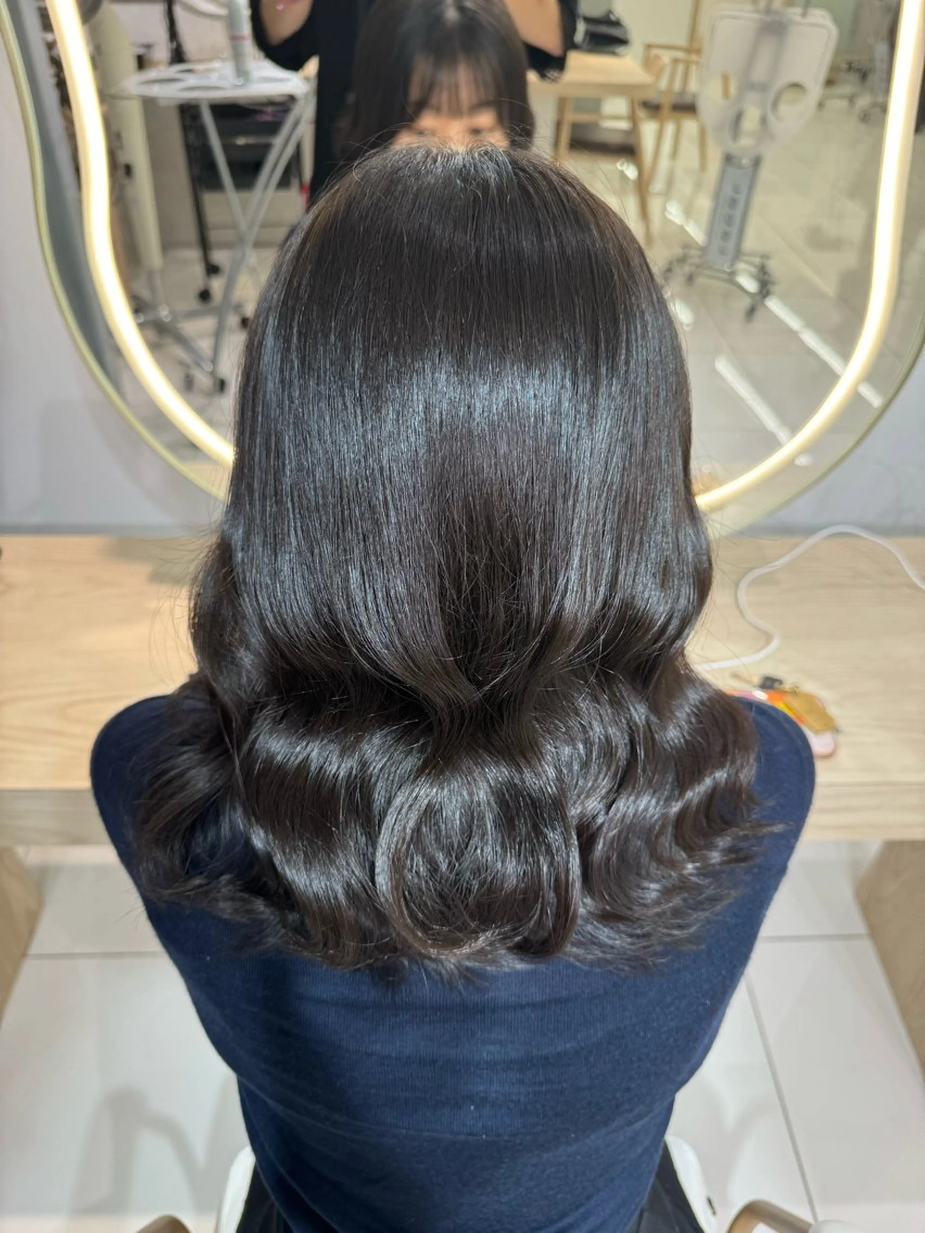 セミロング 韓国レイヤー/ 顔まわり/西野和裕のヘアスタイル