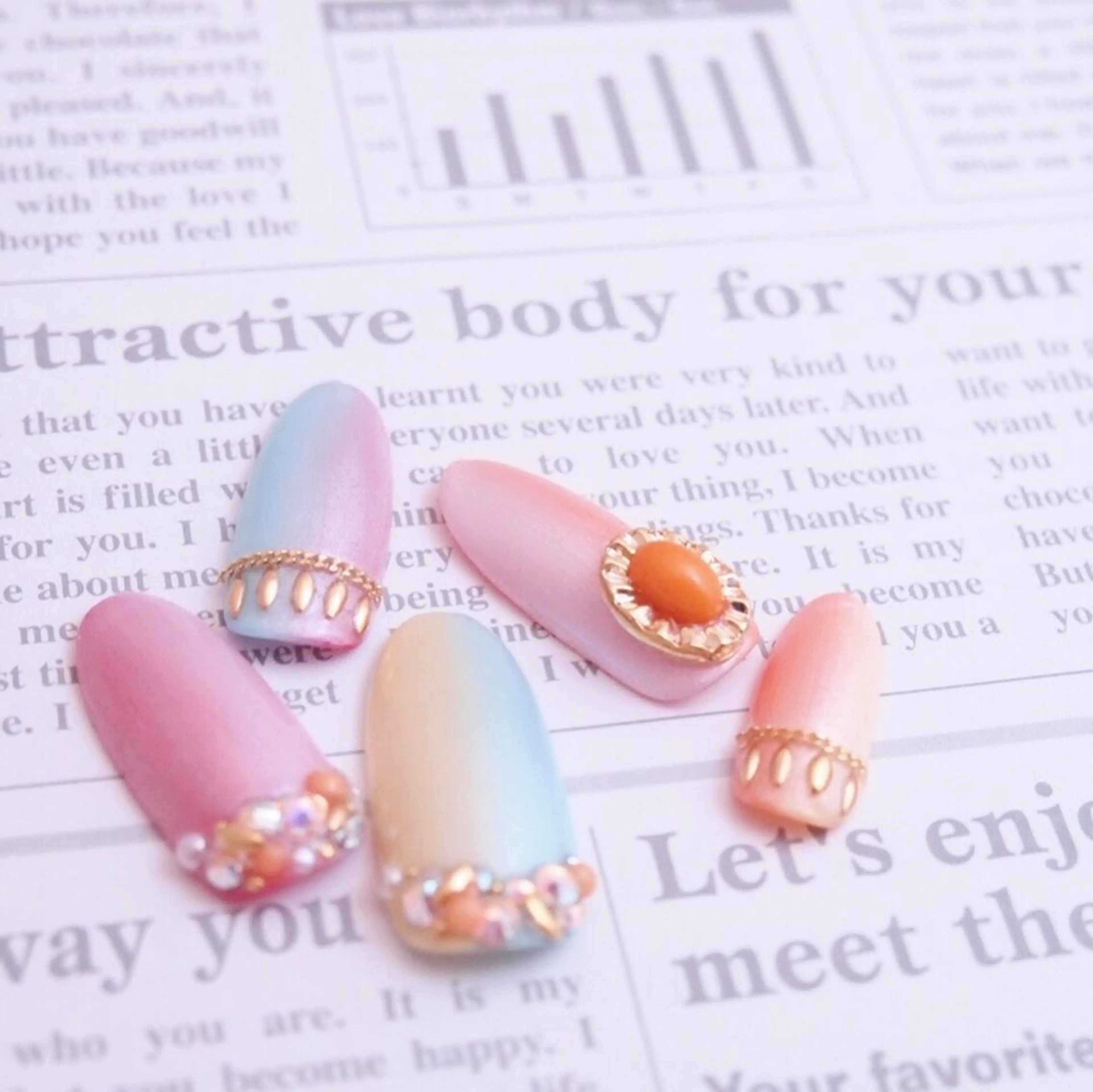 ネイル ゴールド グラデーション シルバー NAIL'S MODAのネイルデザイン