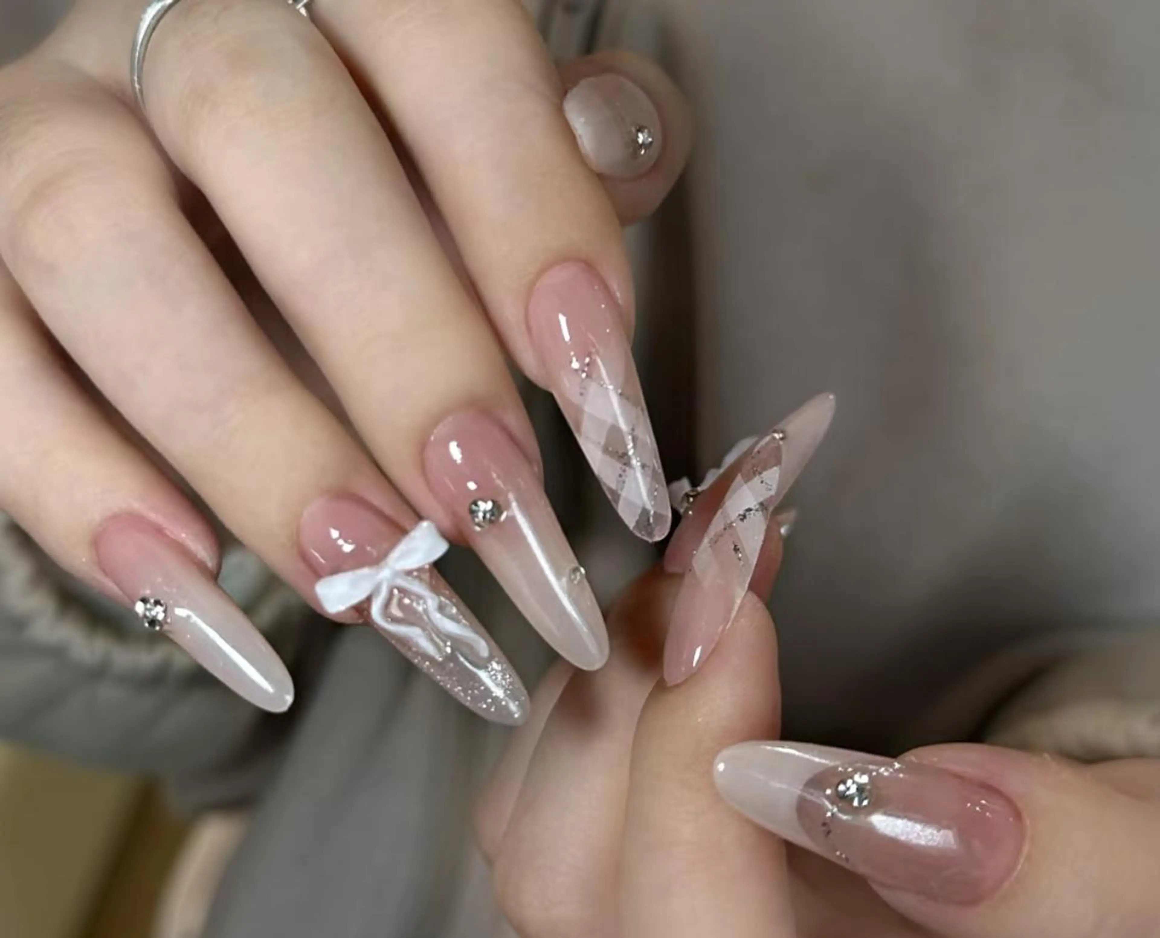 ネイル ハンドネイル ハンドケア 🍑 momo_nailのネイルデザイン
