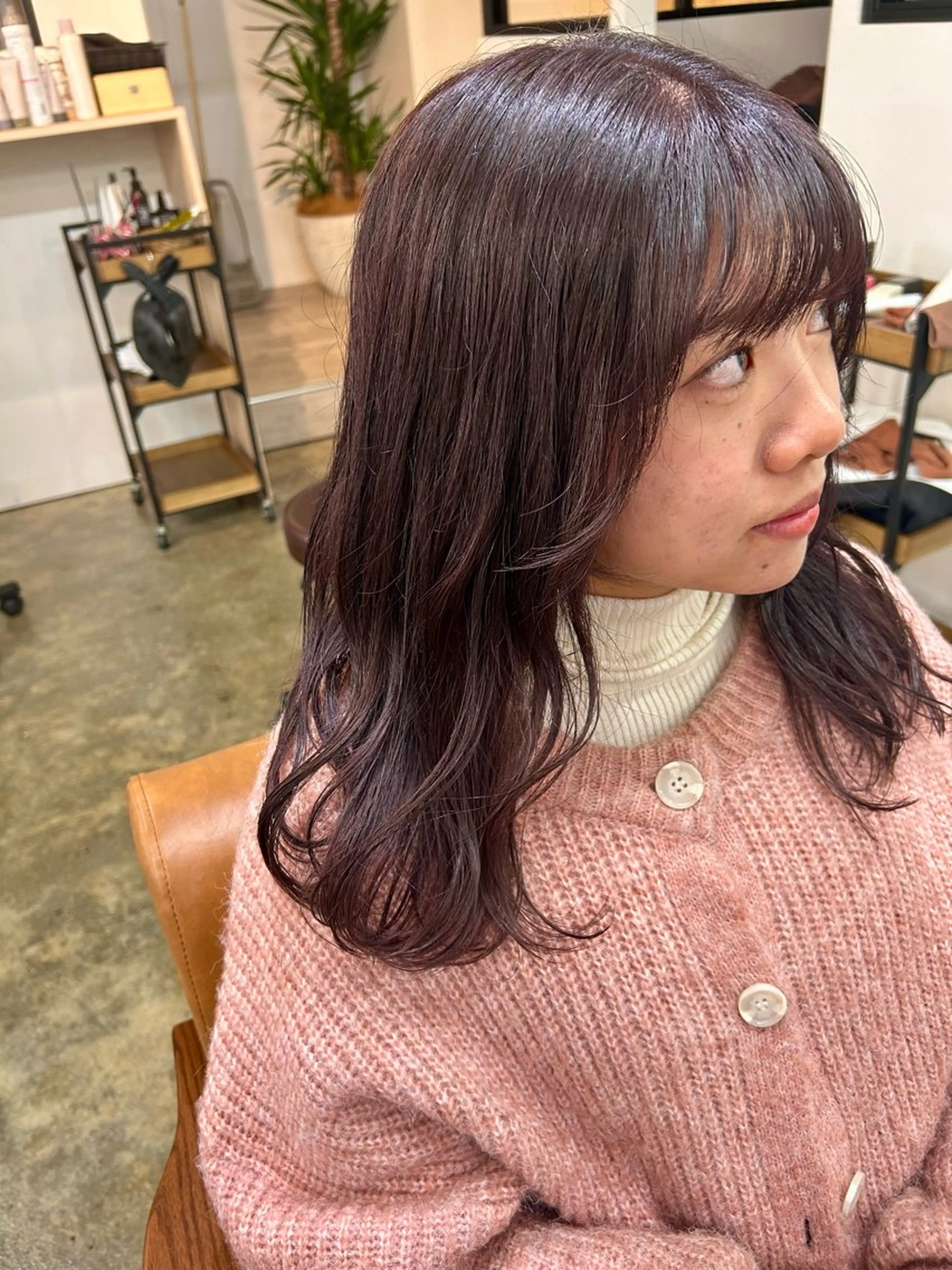 ミディアム カラー スギ リンカのヘアスタイル