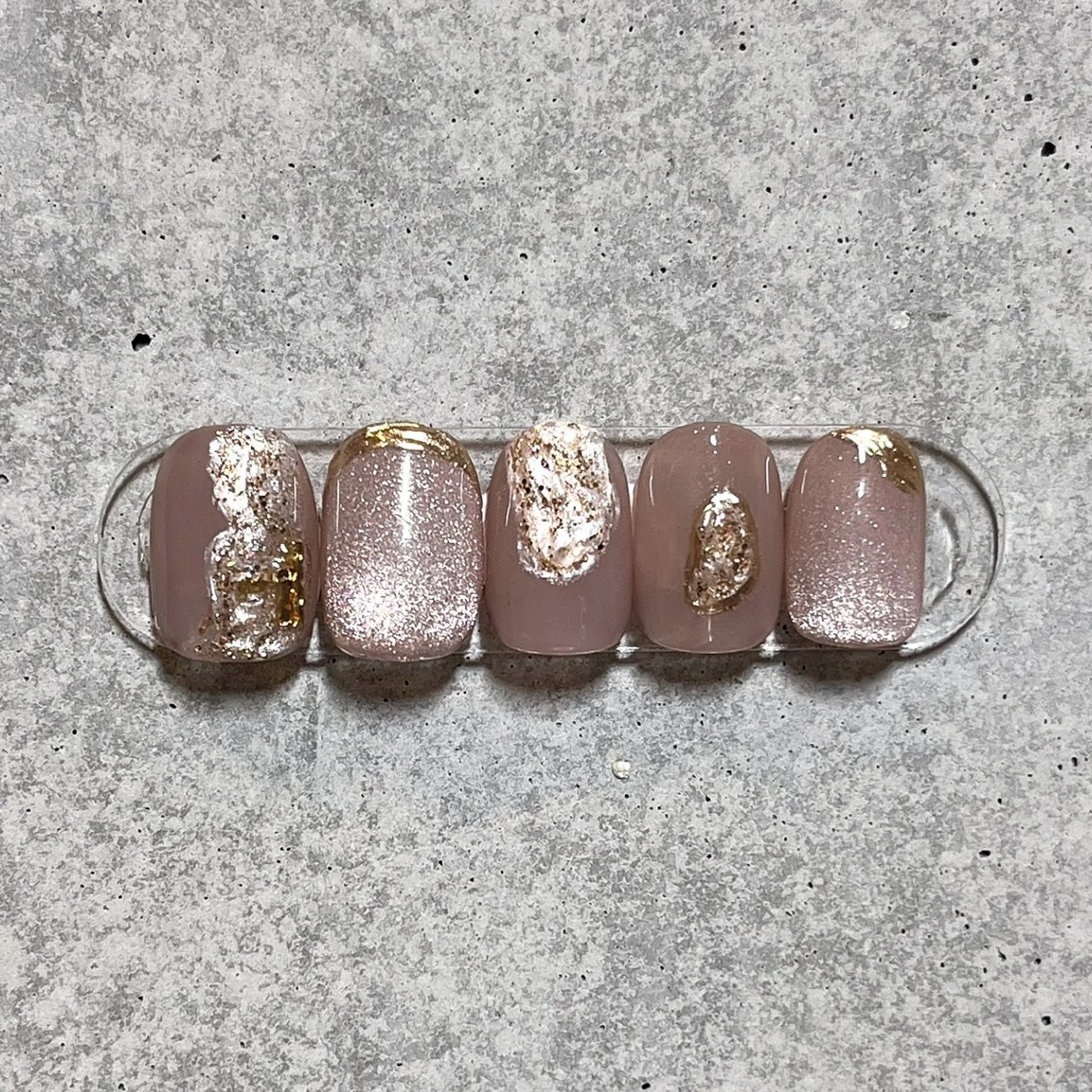 ネイル キラキラネイル マグネットネイル ニュアンスネイル 夏ネイル ハンドネイル SAKASHITA KEIのネイルデザイン