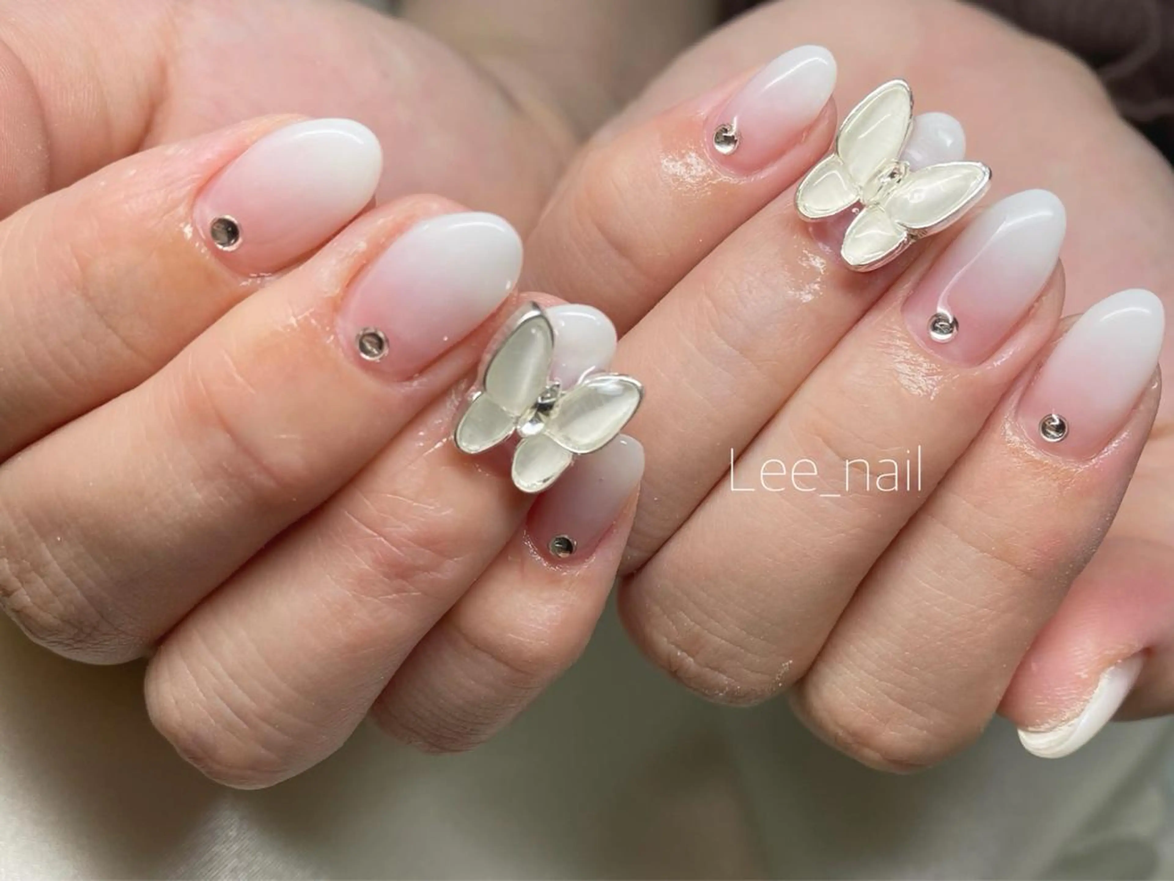 ネイル グラデーション ハンドネイル Lee_ nailのネイルデザイン
