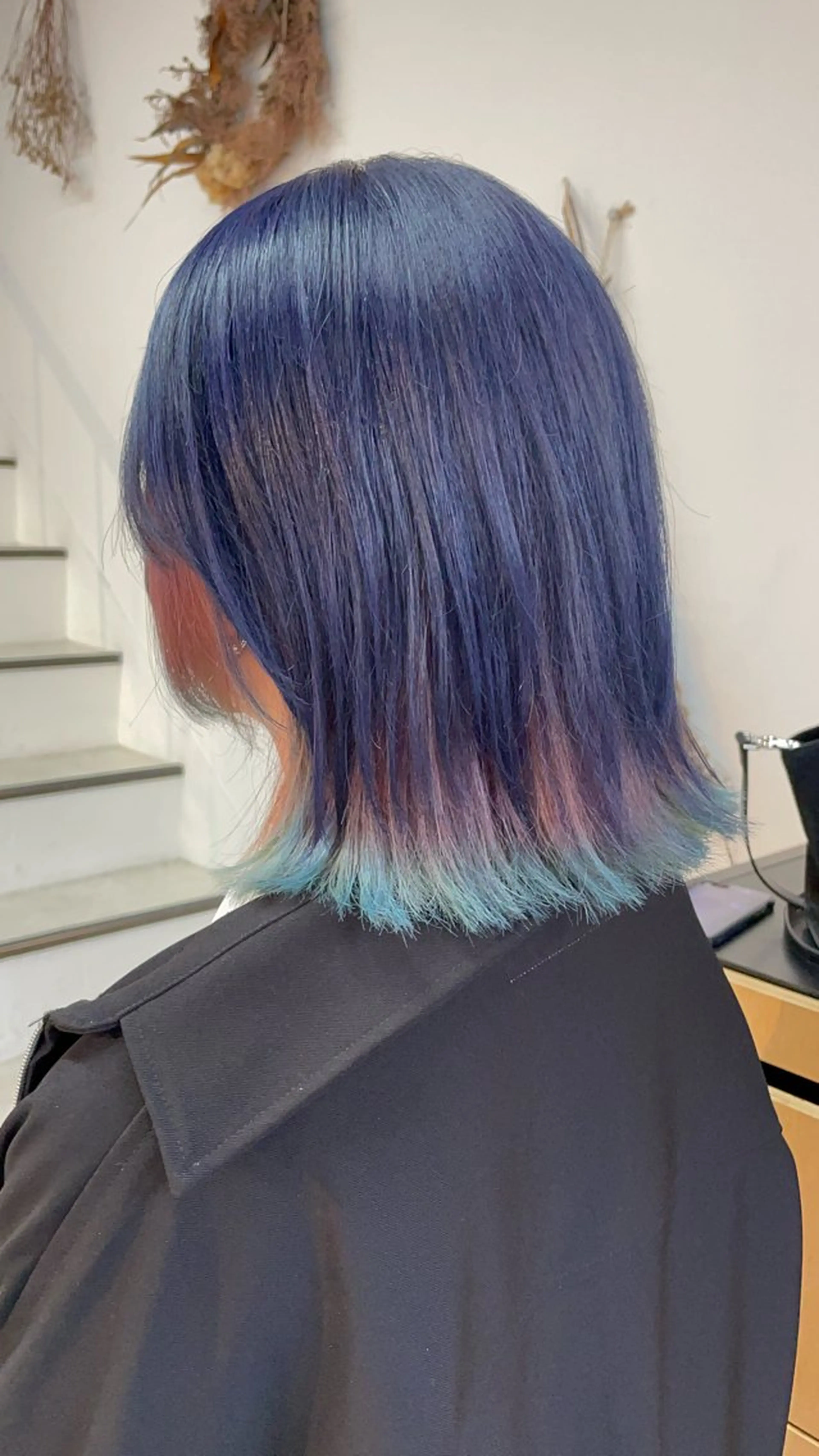 ミディアム カラー グラデーションカラー ネイビーカラー ピンクカラー ヘアカラー 🎨カラー専門家🎨 チャーリーのヘアスタイル
